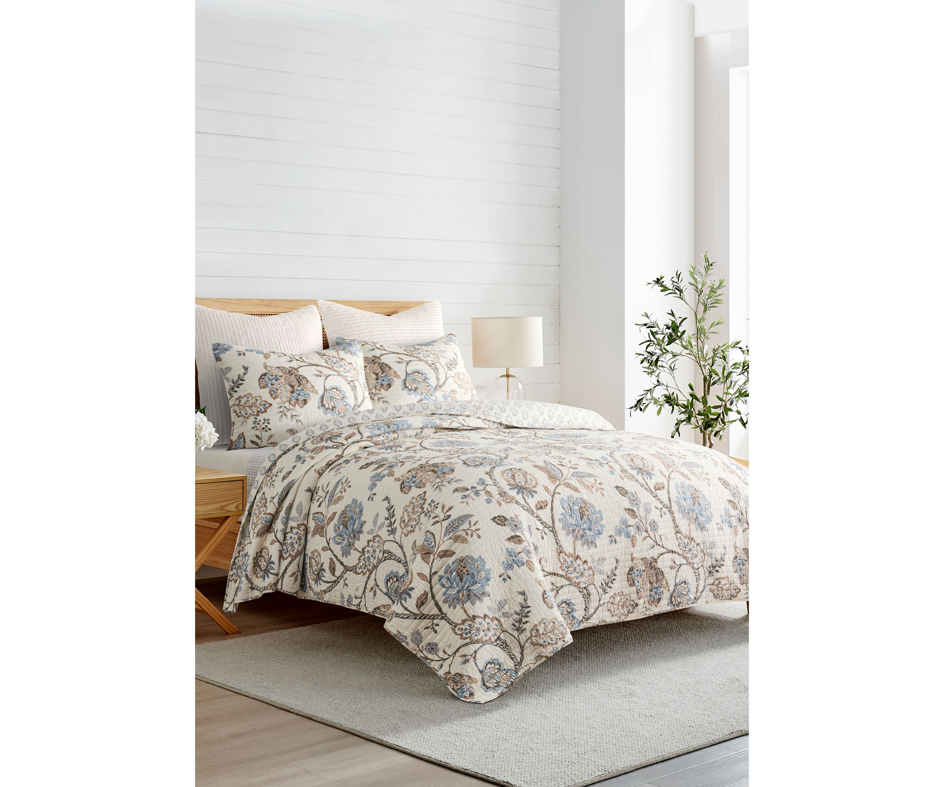 Sarella Quilt Set