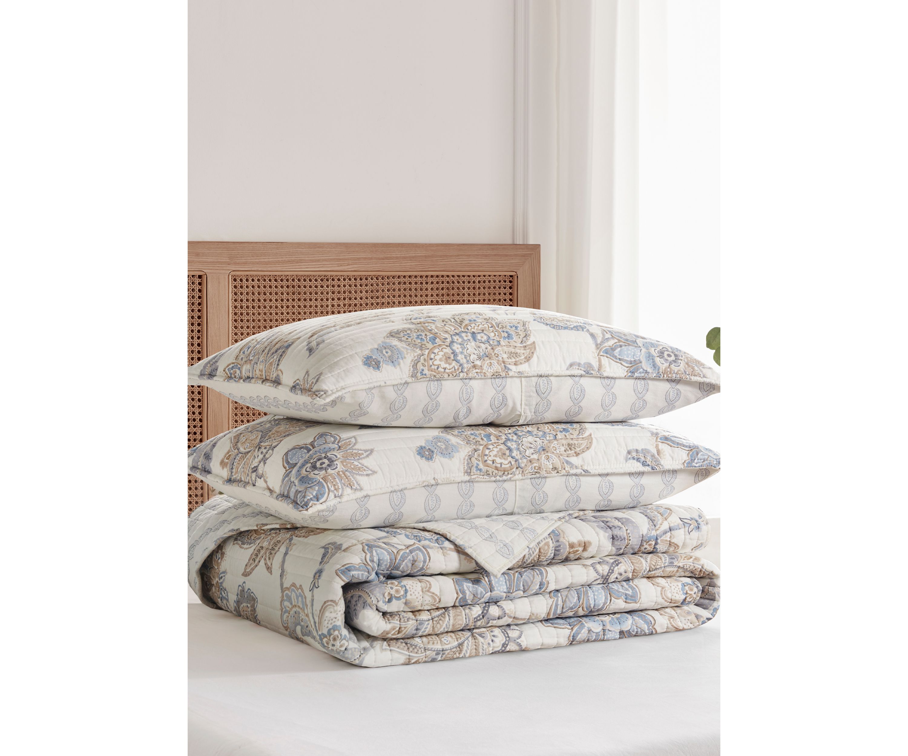 Sarella Quilt Set