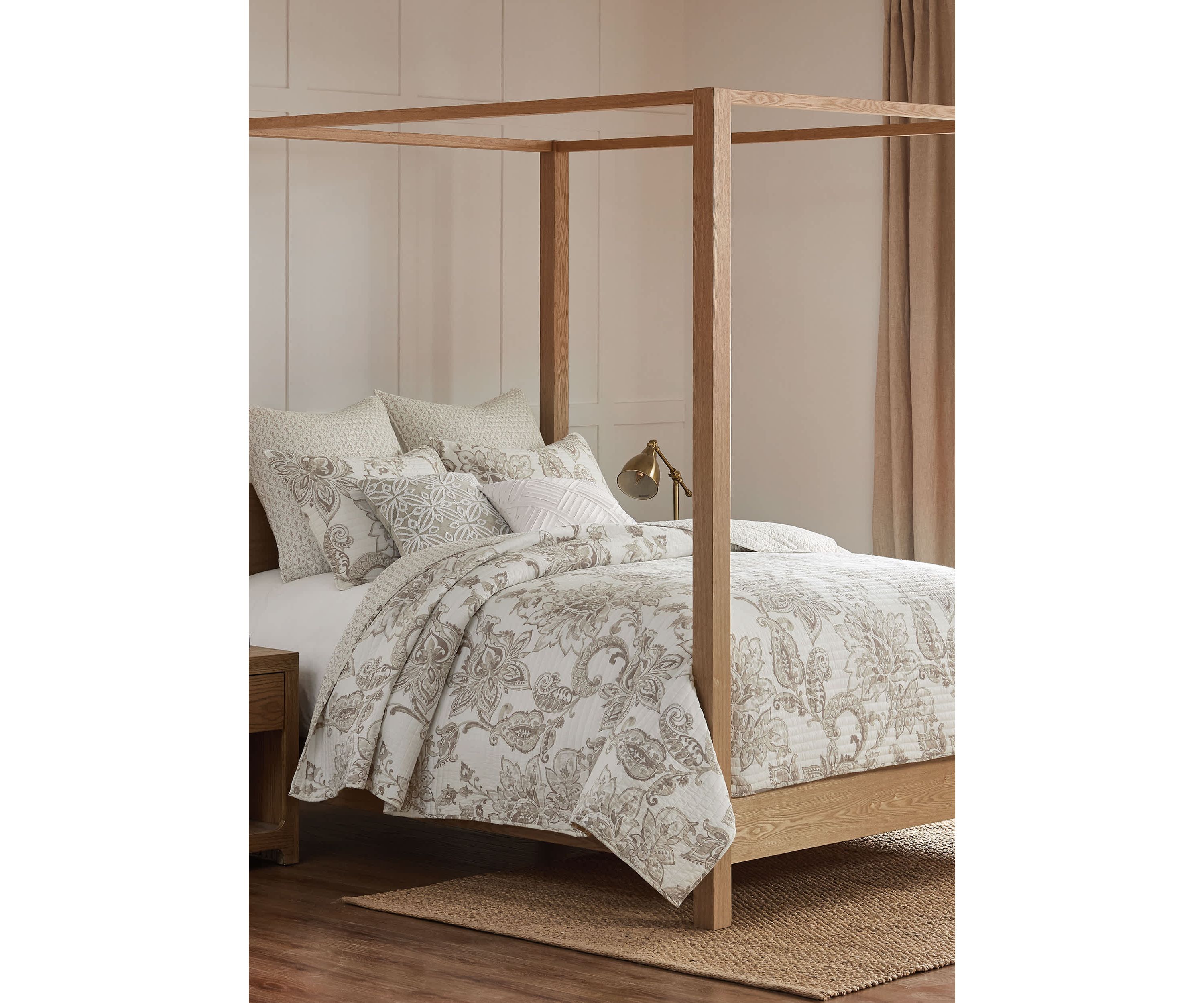 Bennett Taupe Quilt Set