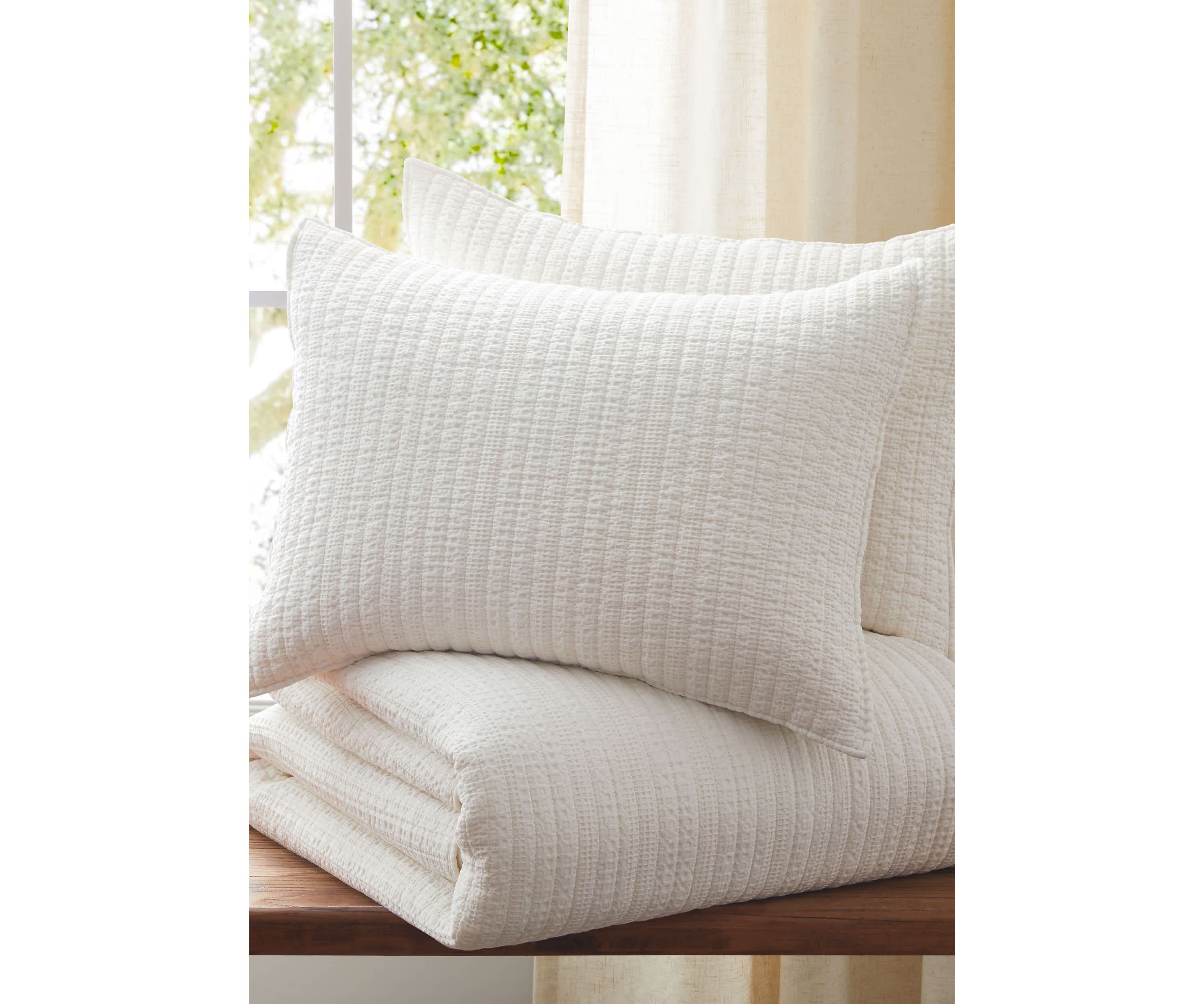 Loden Cream Quilt Set