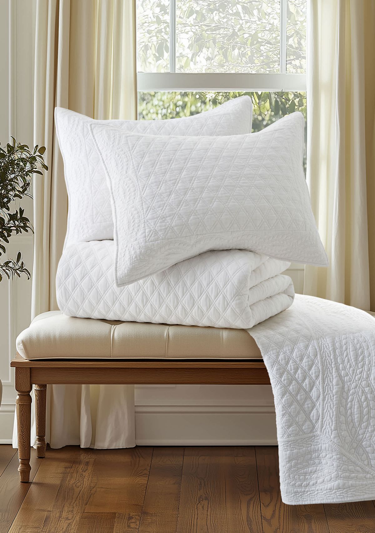 Ballou Bright White Bedspread Set