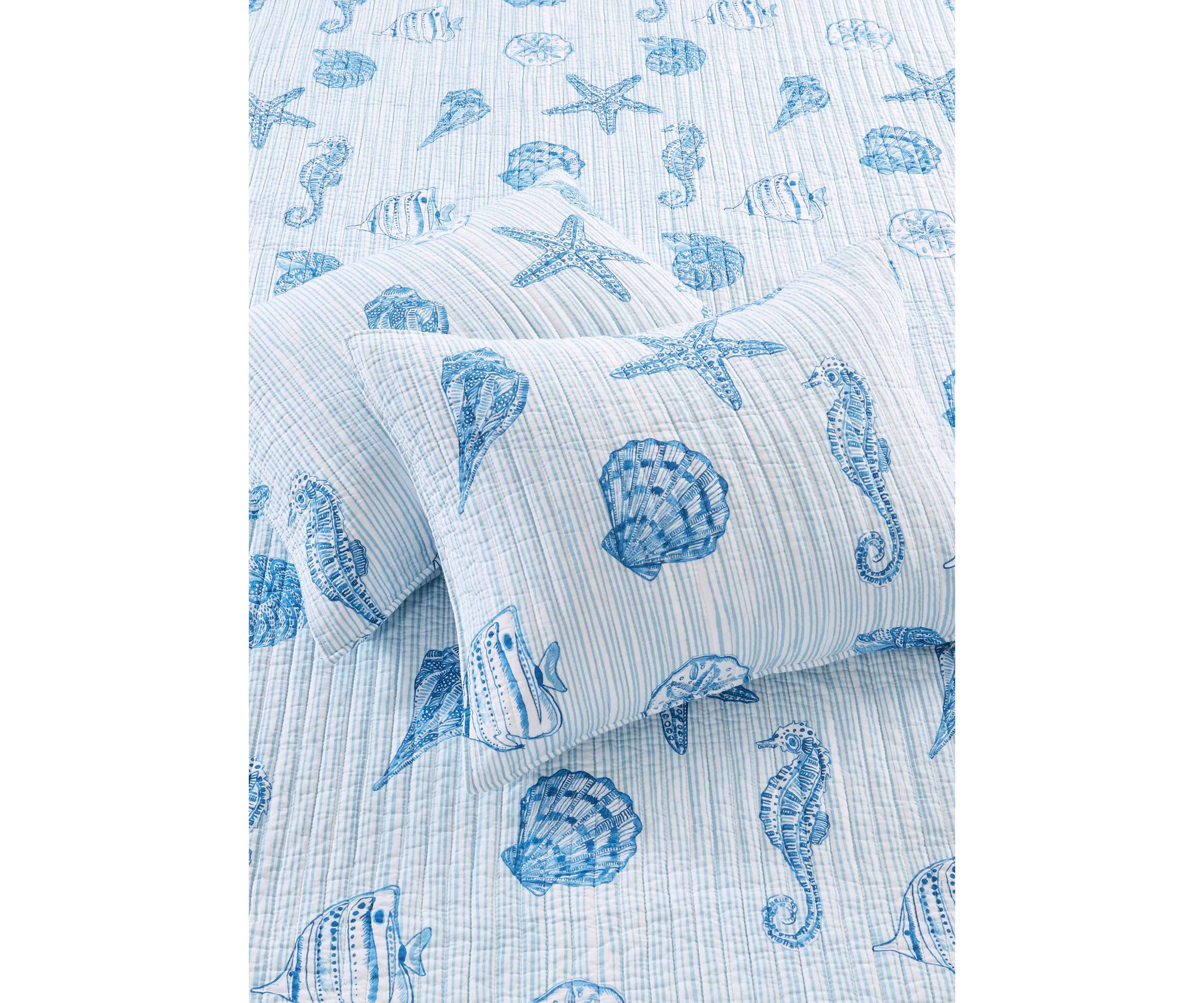 Sandy Cove Quilt Set