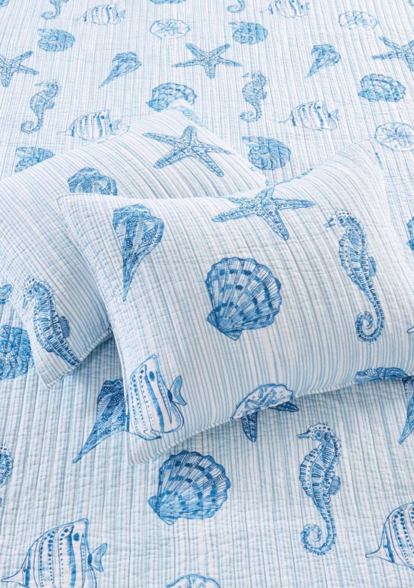 Sandy Cove Quilt Set