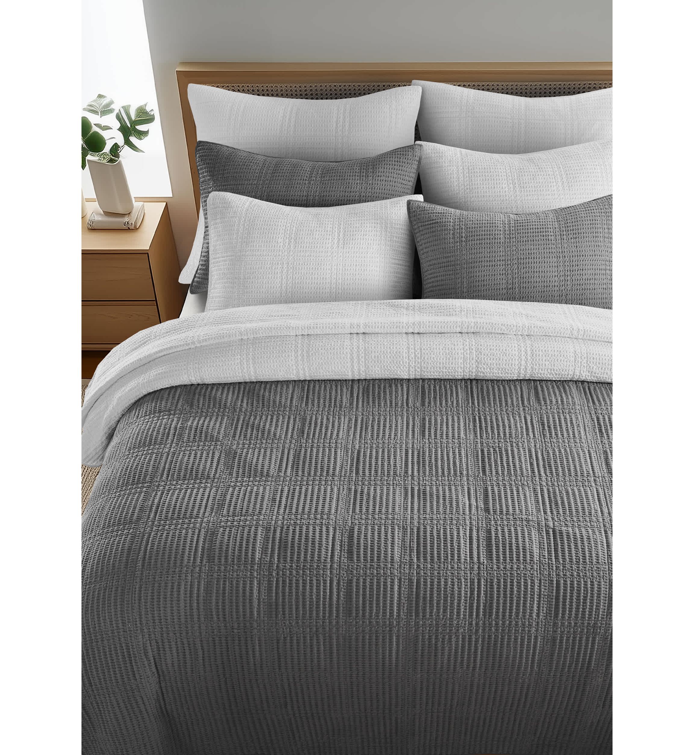 Cloud Waffle Undyed Cream Quilt Set