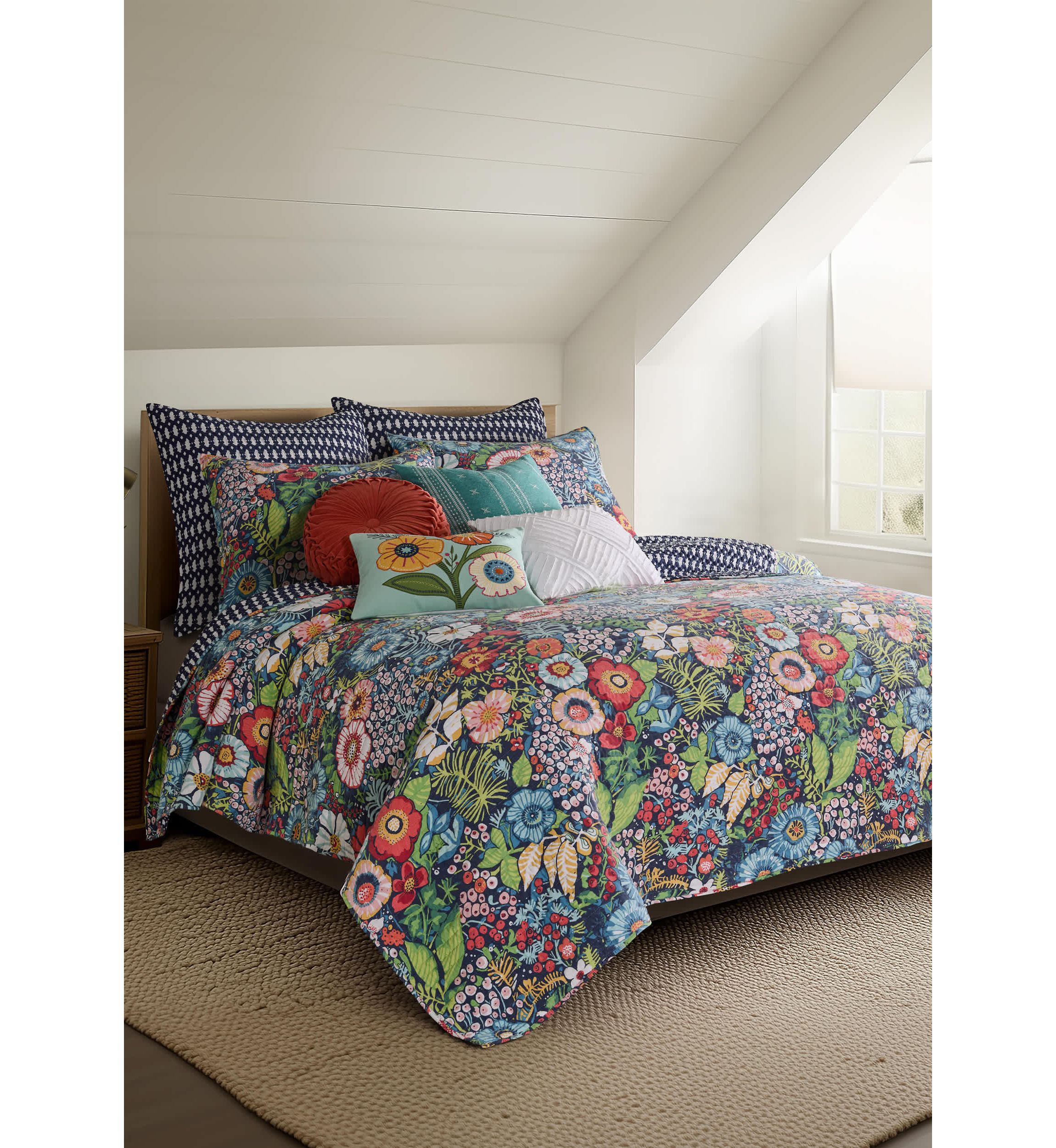 Night Garden Quilt Set