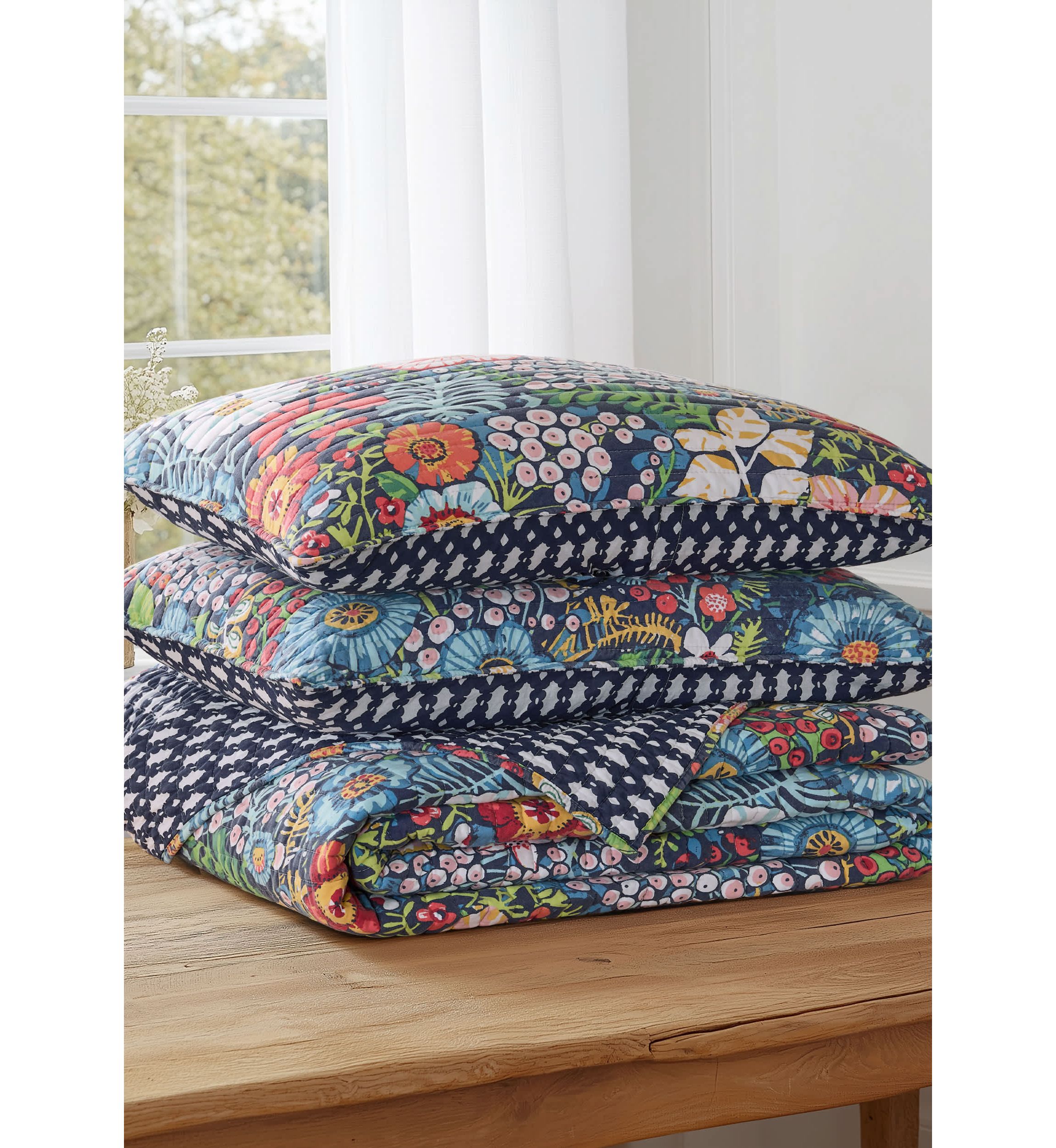 Night Garden Quilt Set