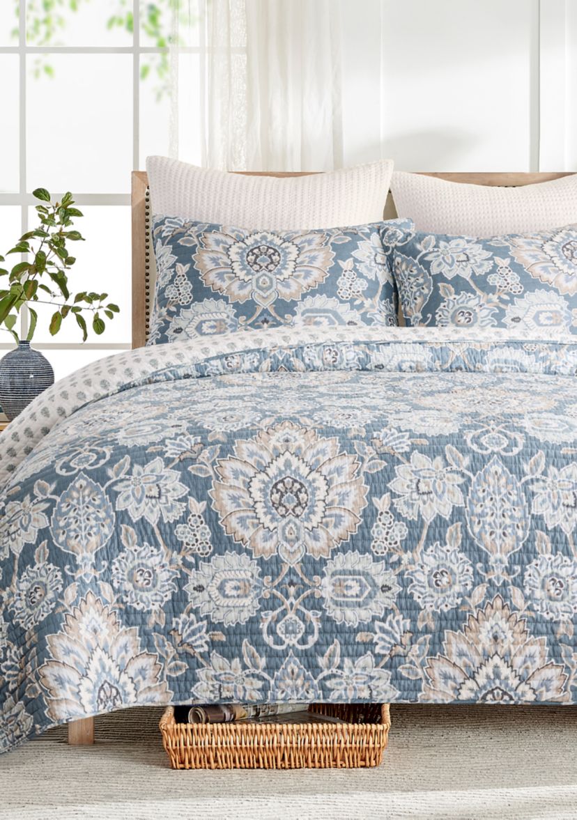 Chateau Quilt
