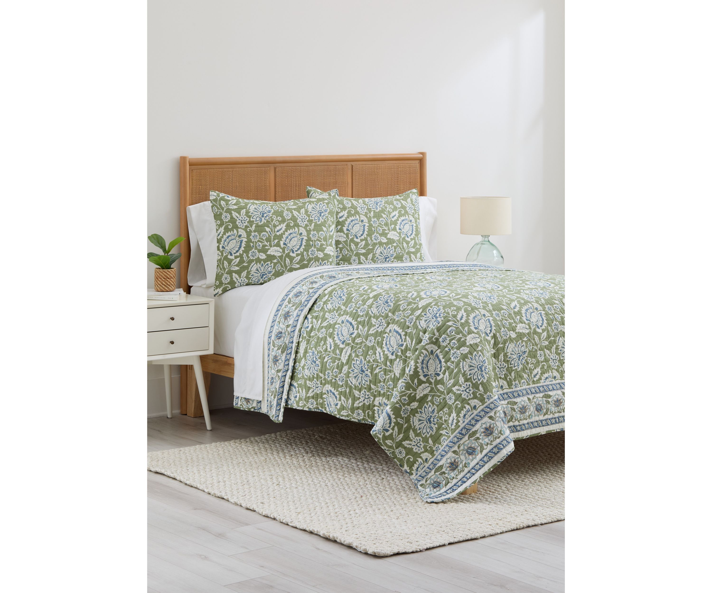 Sarrah Quilt Set