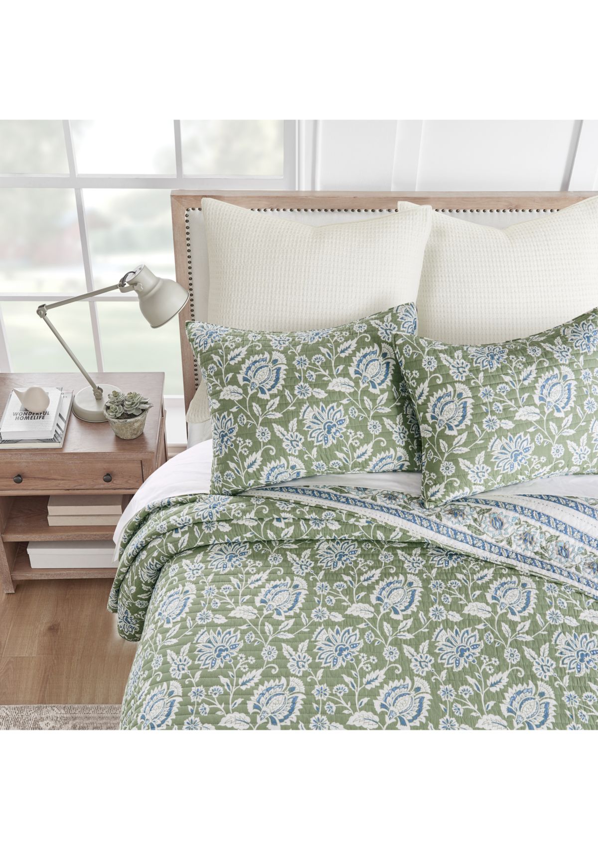 Sarrah Quilt Set