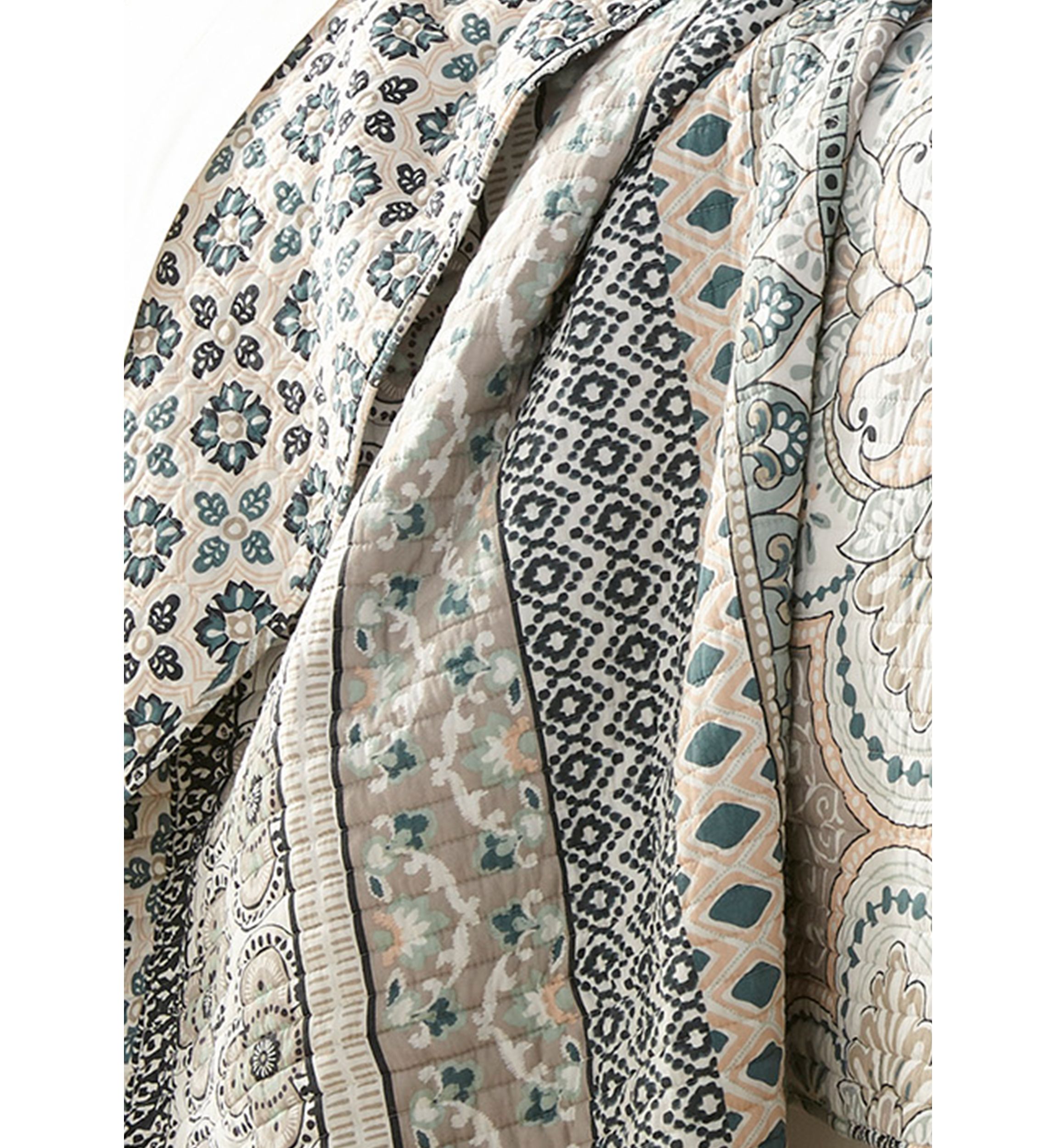 Addie Quilt Set