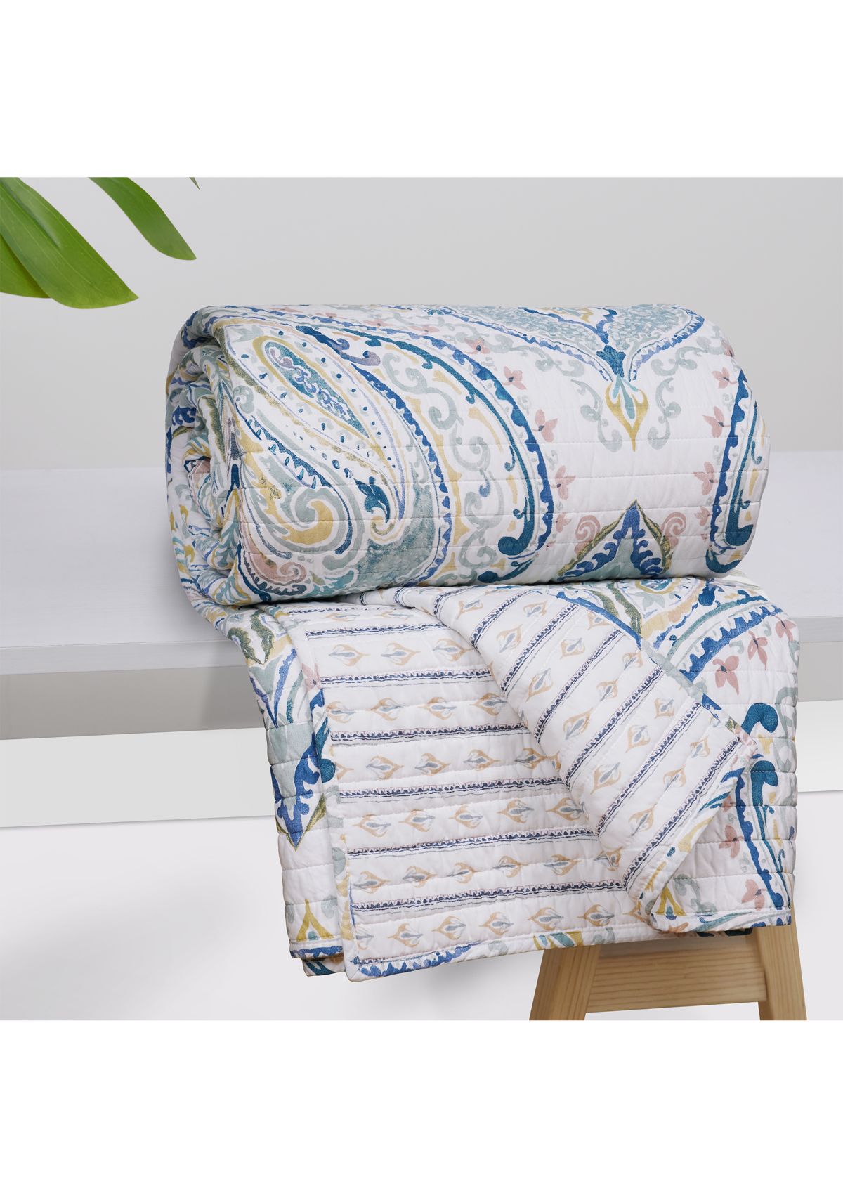 Alita Quilted Throw