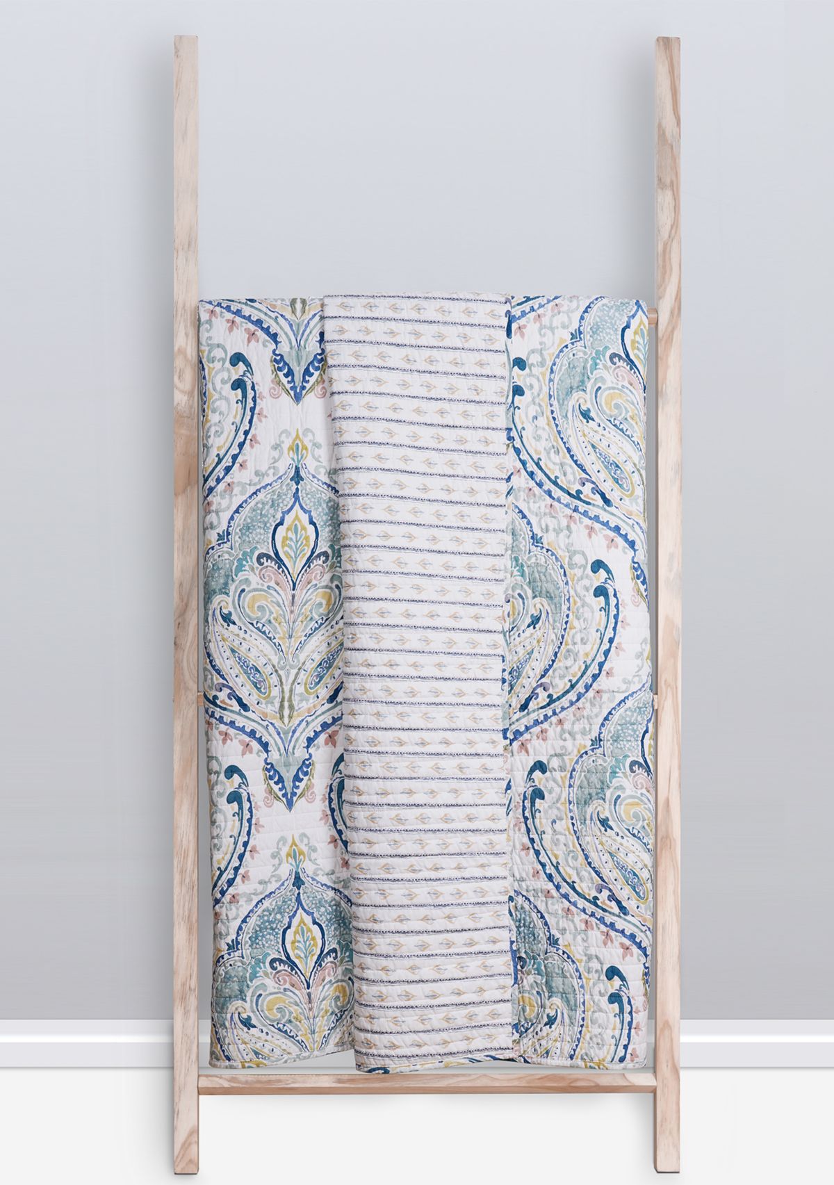 Alita Quilted Throw