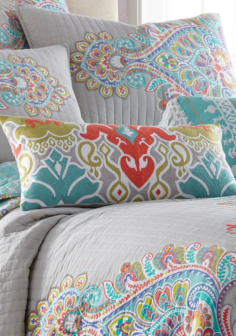Deniza Pillow