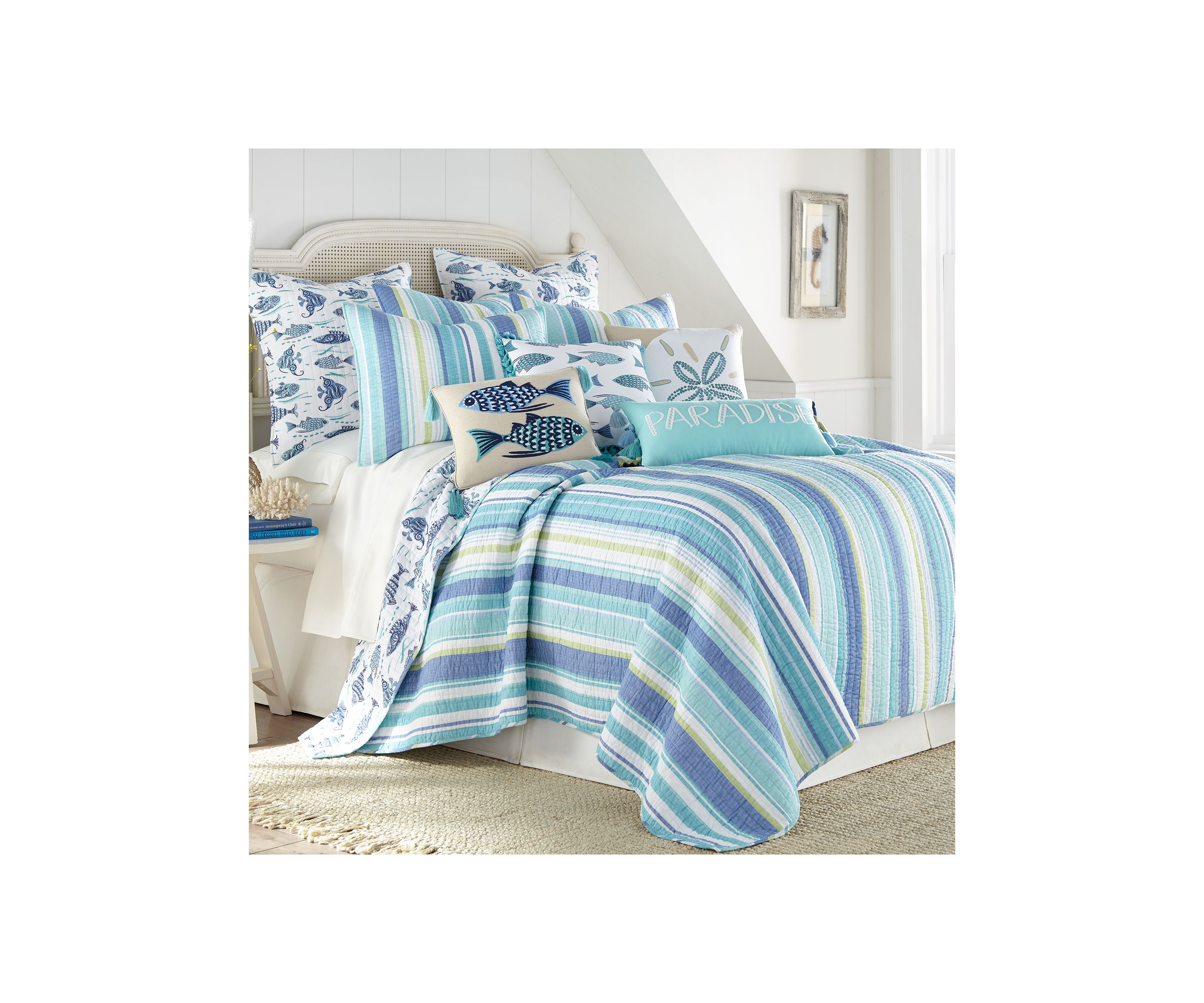 Laida Beach Flower Pillow