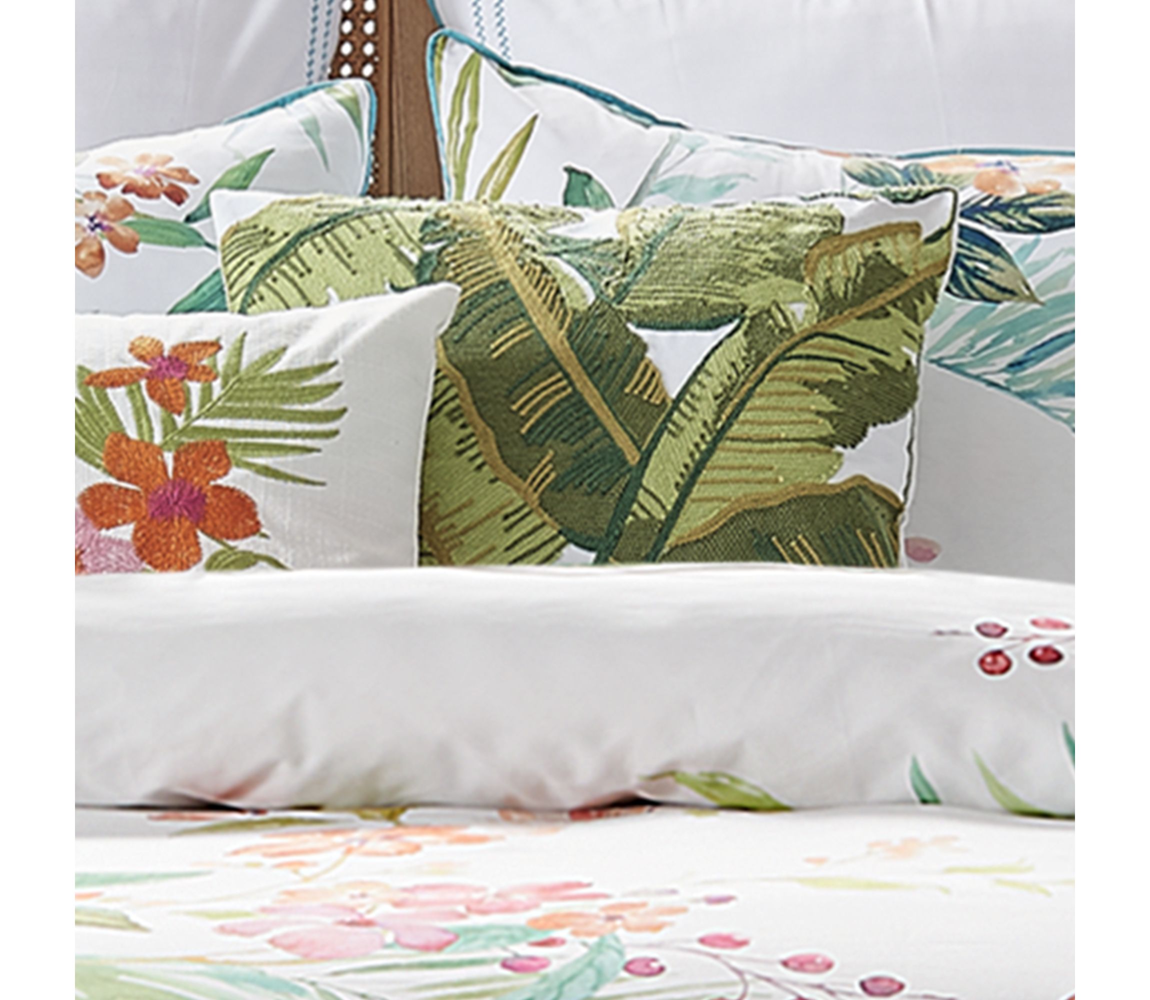 Pickford Beige Queen 3pc Comforter Set