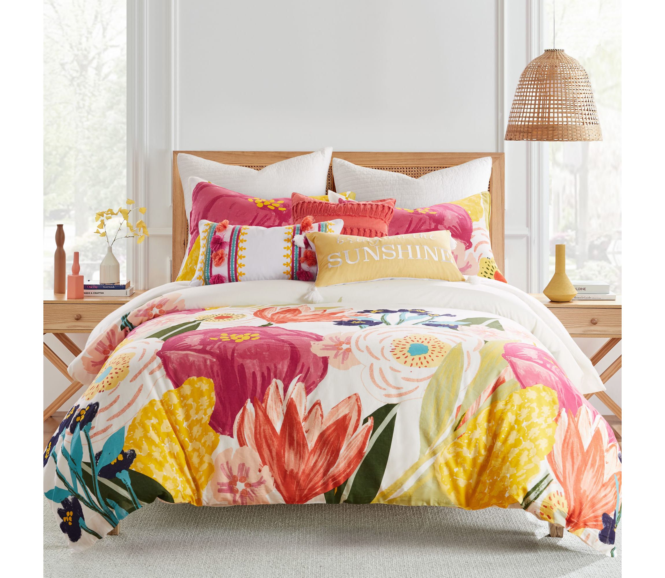 Grandiflora Embroidered Tassel Pillow