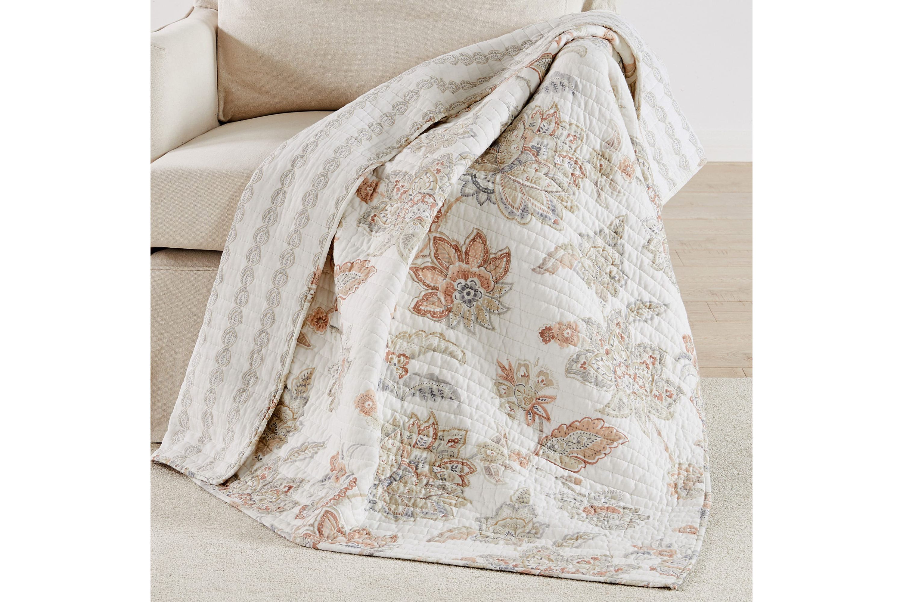 Selesta Quilted Throw