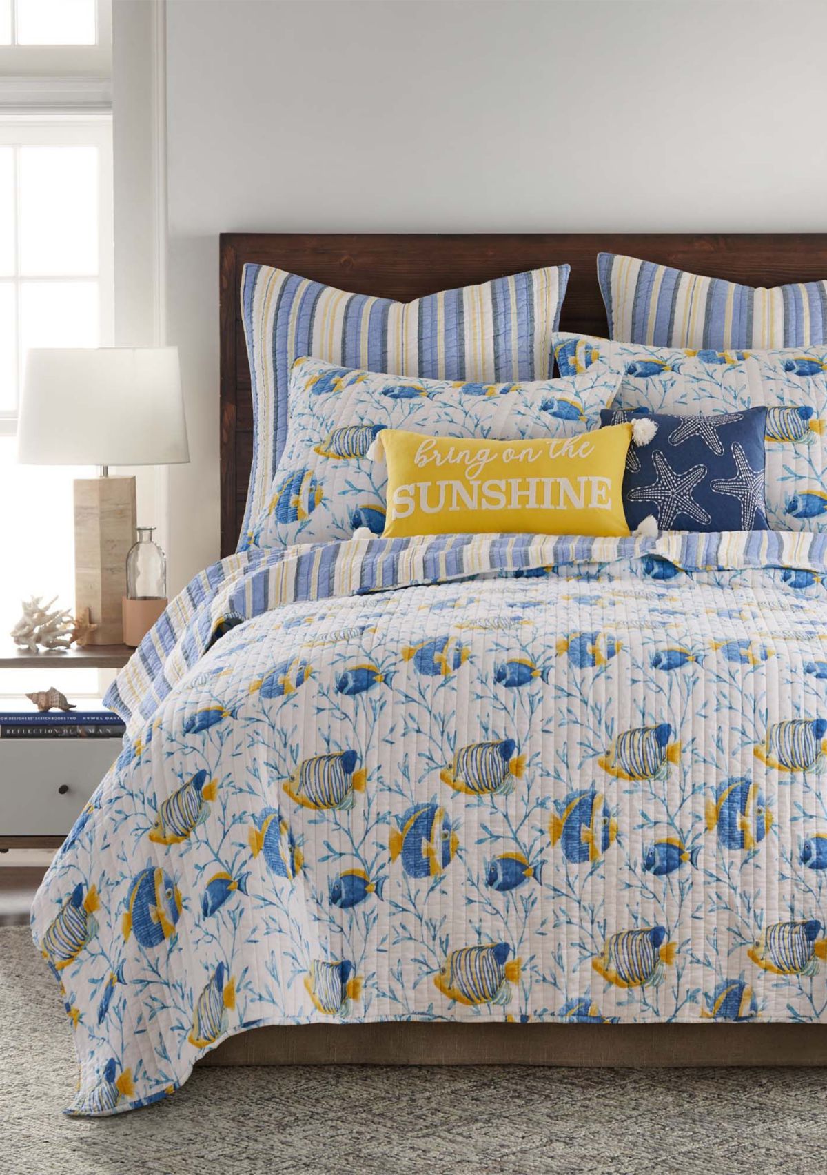 Tropical Sea Twin Quilt Set