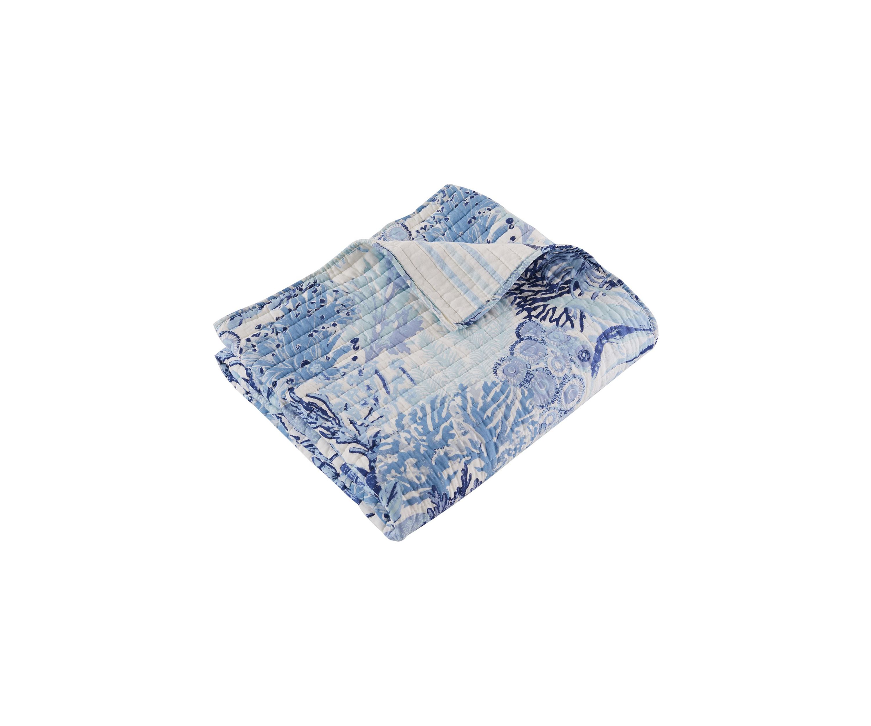 Reef Dream Quilted Throw