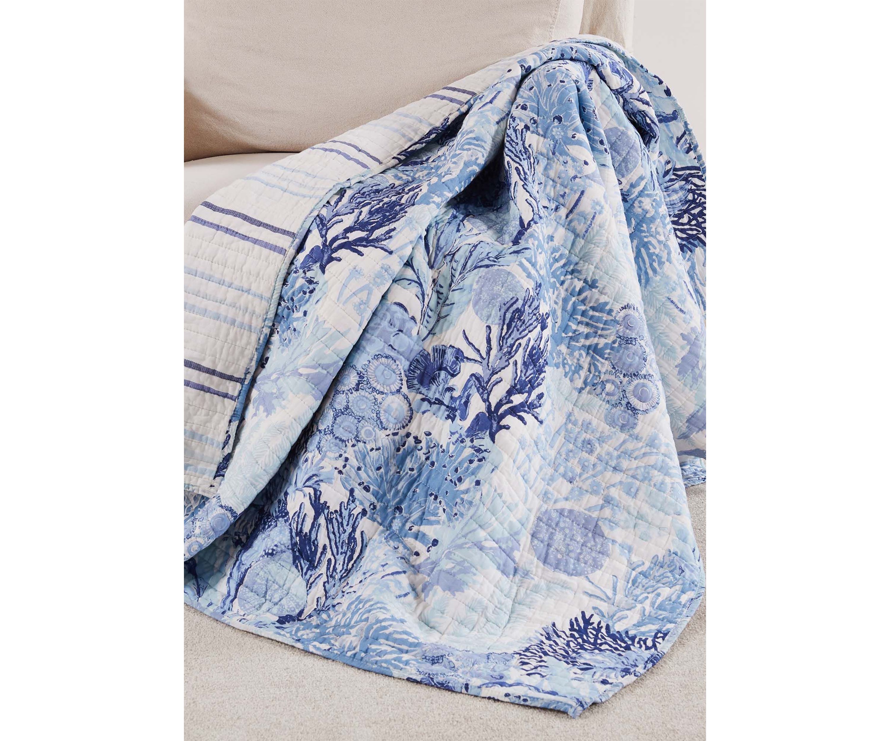 Reef Dream Quilted Throw
