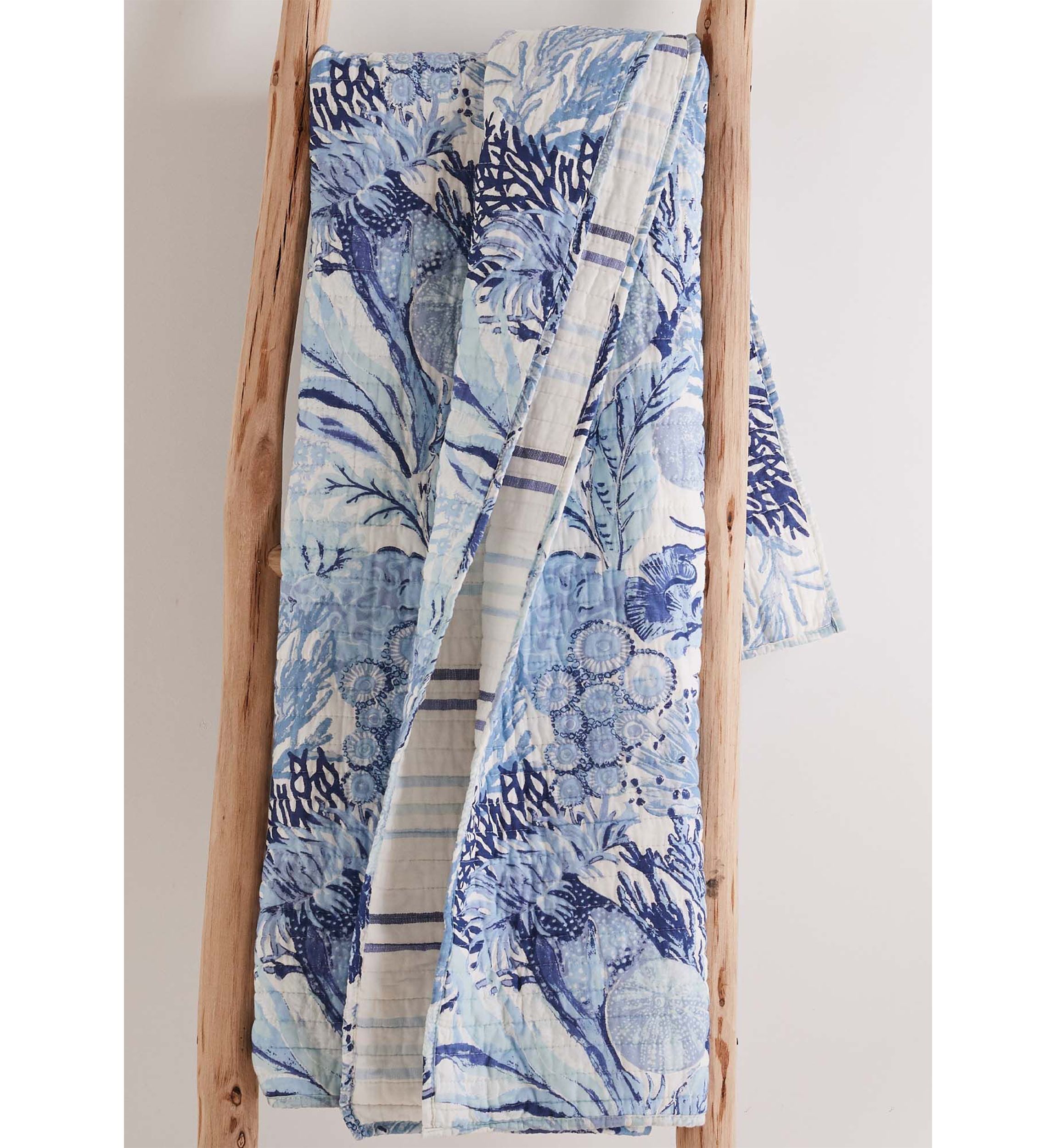 Reef Dream Quilted Throw
