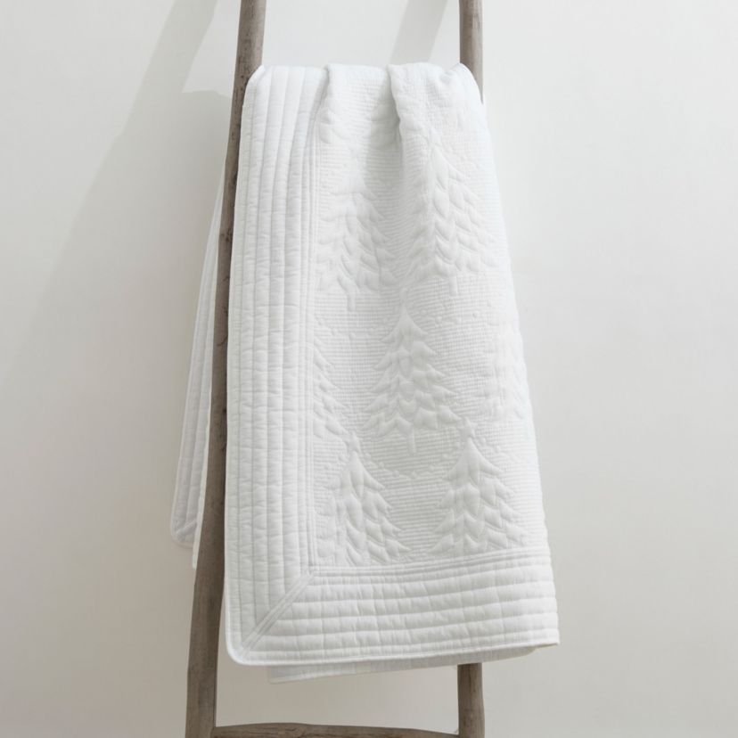 O Christmas White Tree Quilted Throw