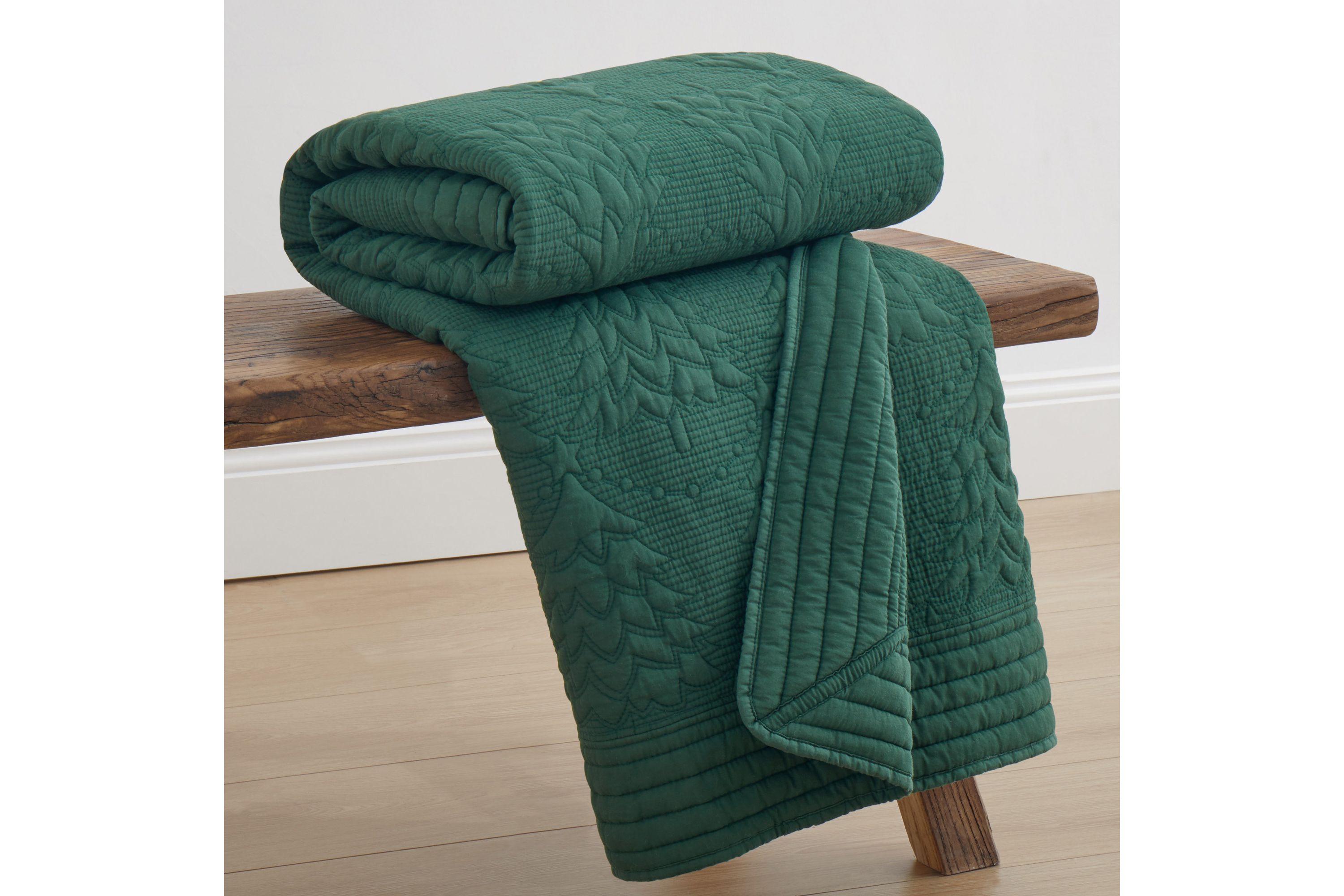 O Christmas Tree Green Quilted Throw
