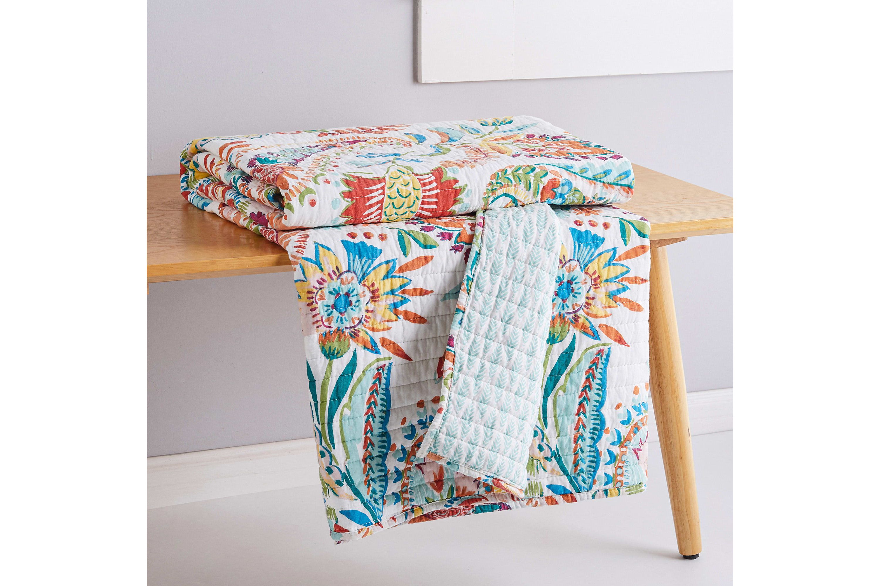 Maravilla Quilted Throw