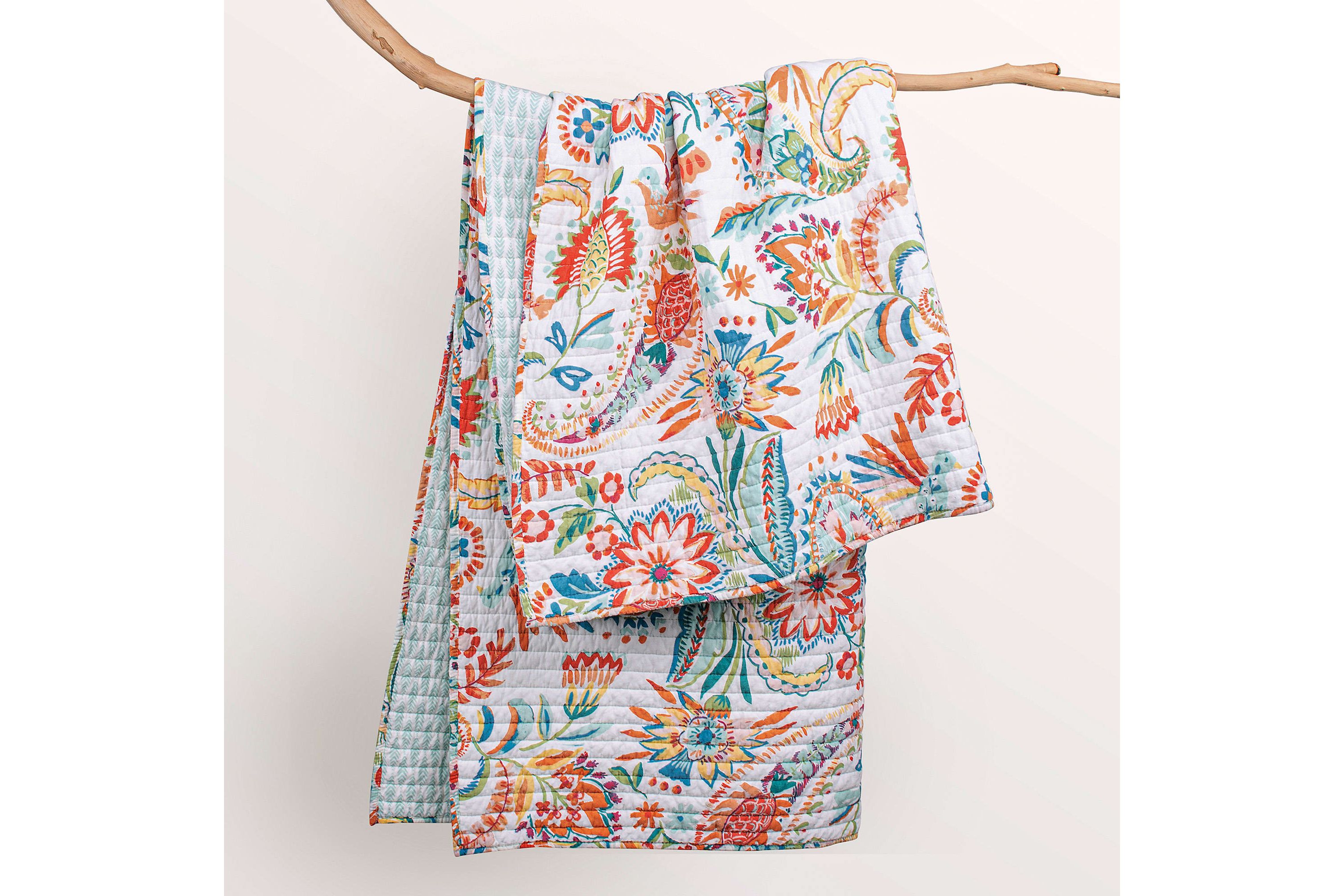Maravilla Quilted Throw