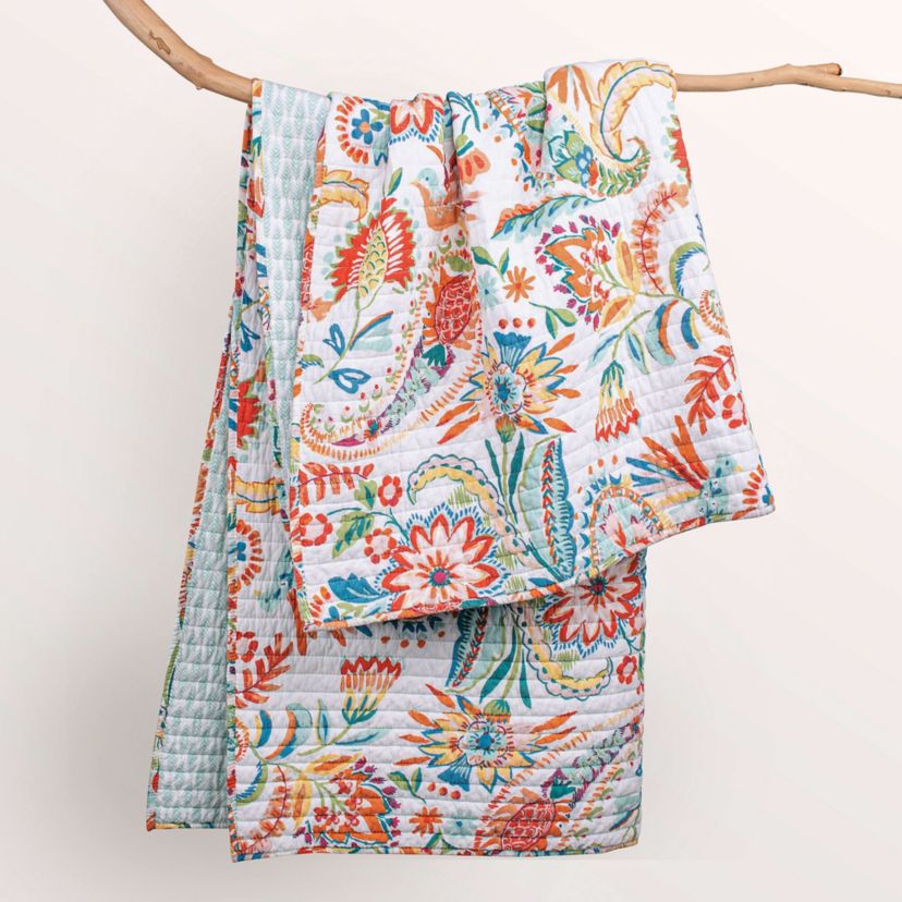 Maravilla Quilted Throw