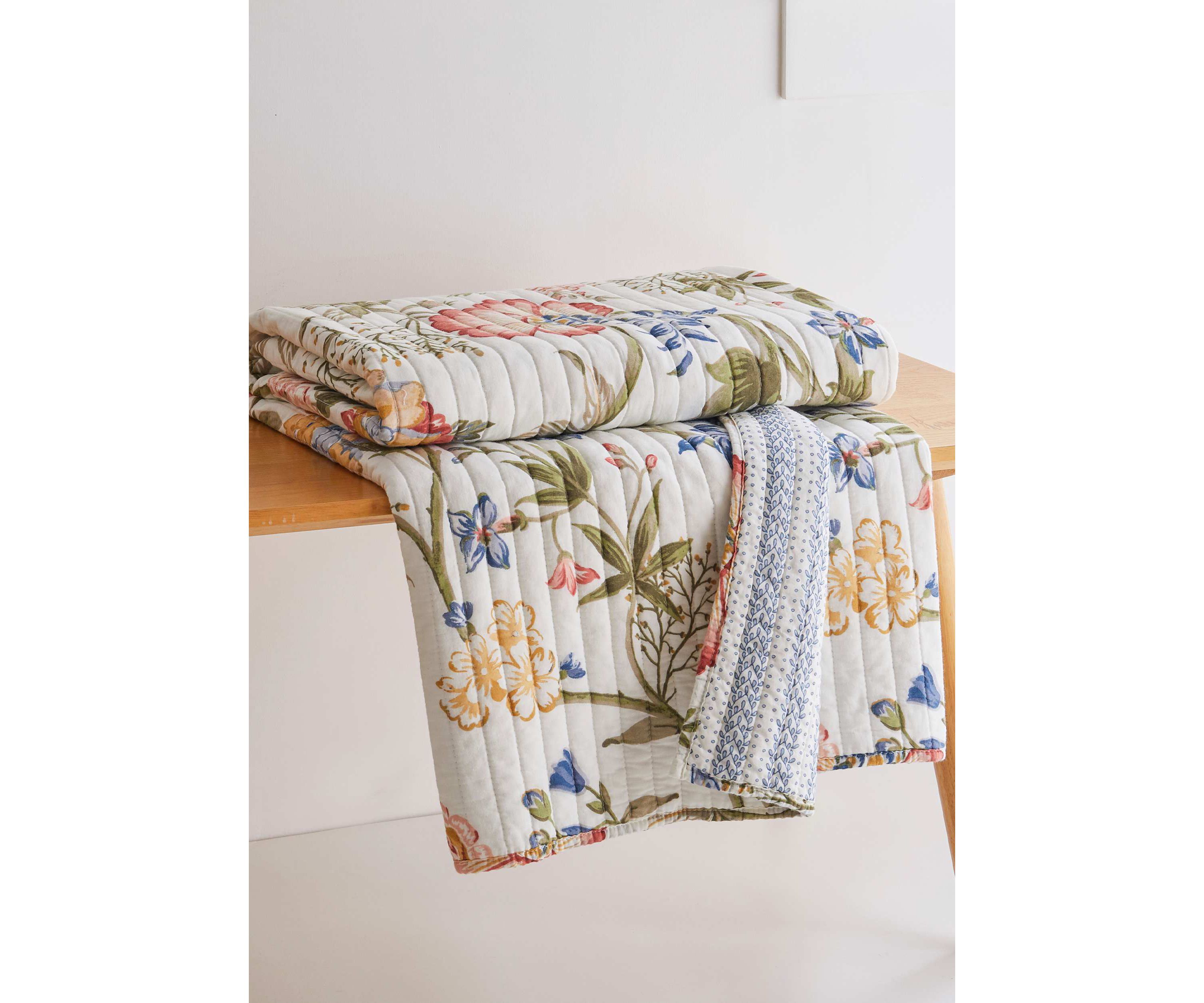 Maileen Quilted Throw