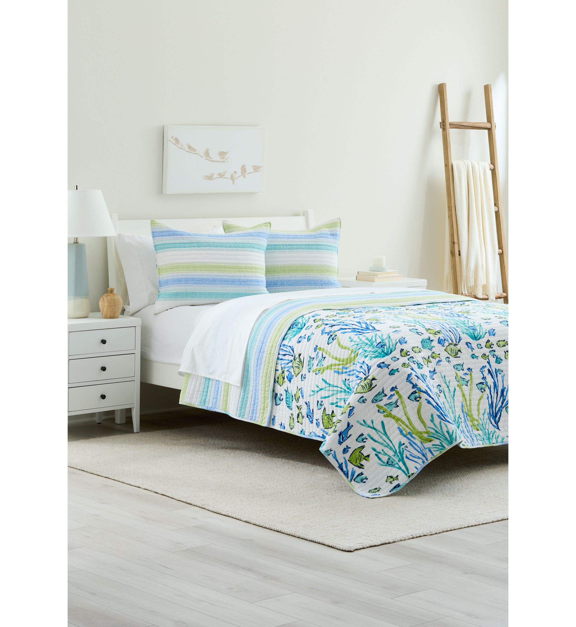 Ombre Tides Quilt Set