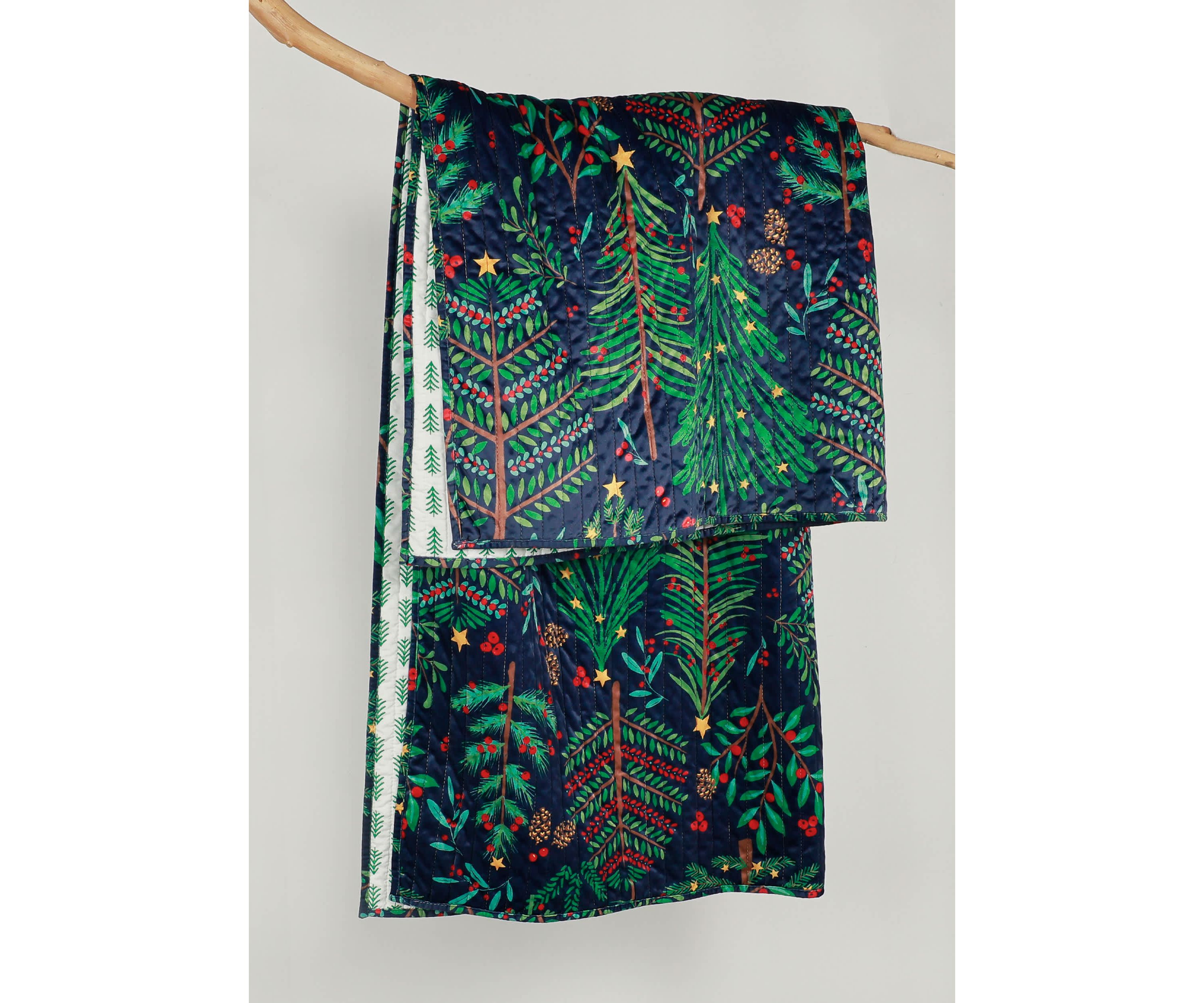 Woodsy Wonder Quilted Throw
