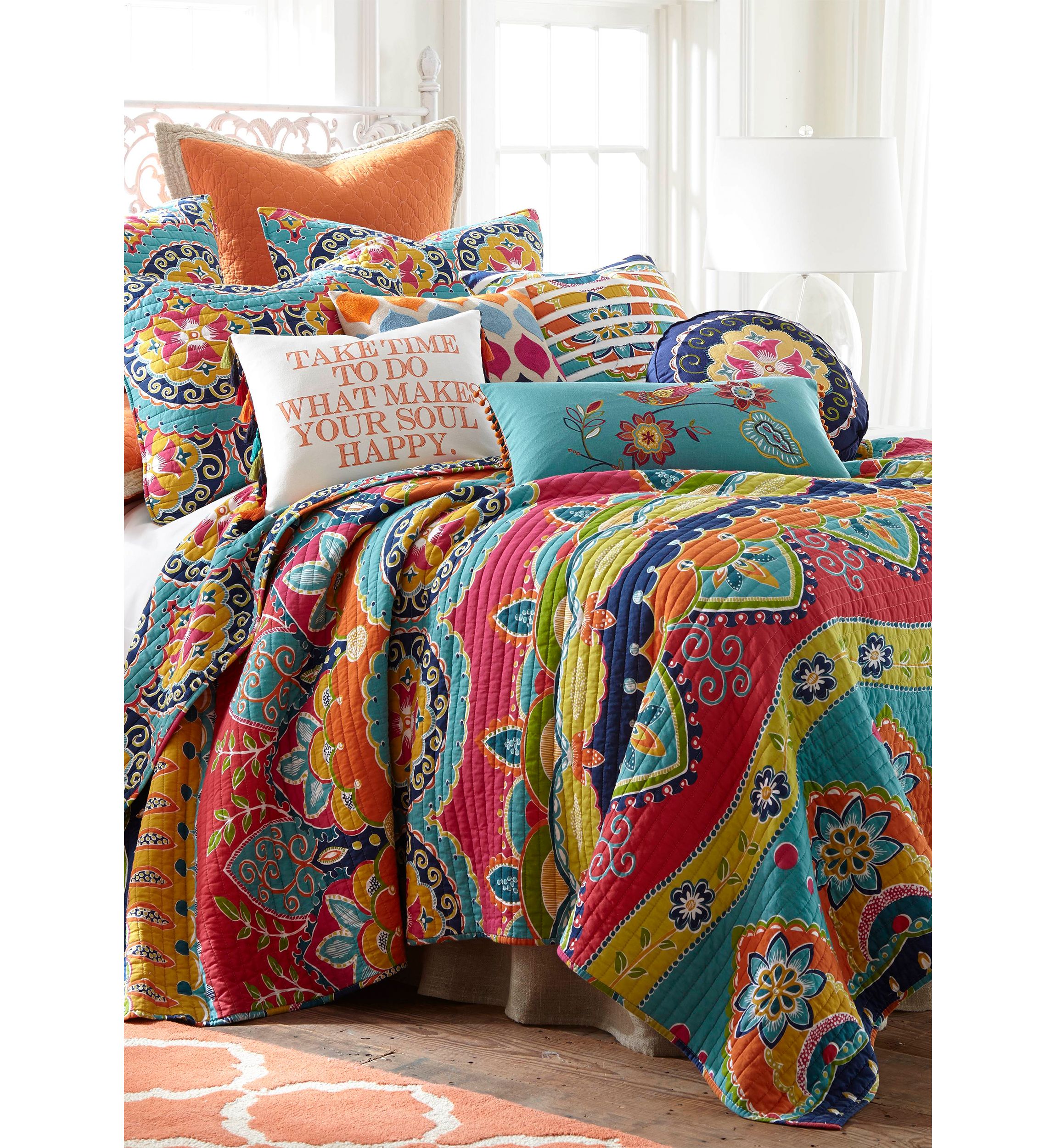 Lira Quilt Set