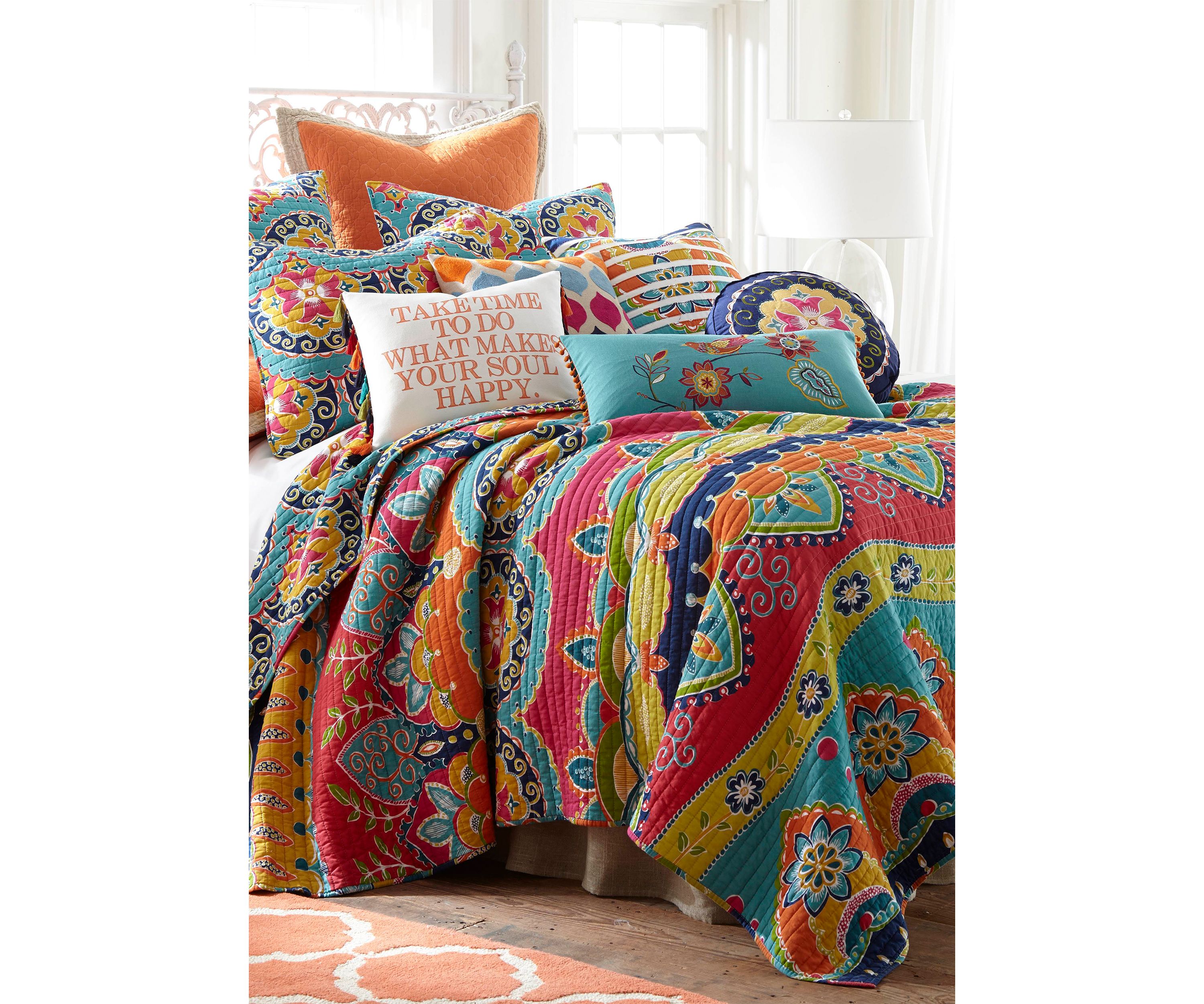 Lira Quilt Set