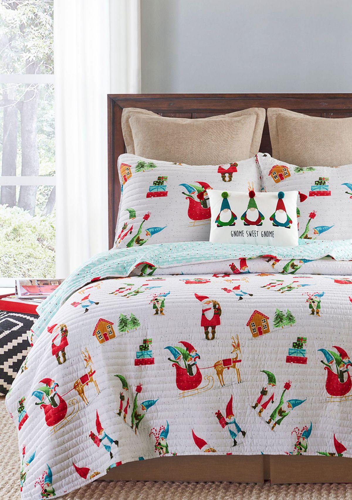 Gnome for the Holidays White Full/Queen Quilt
