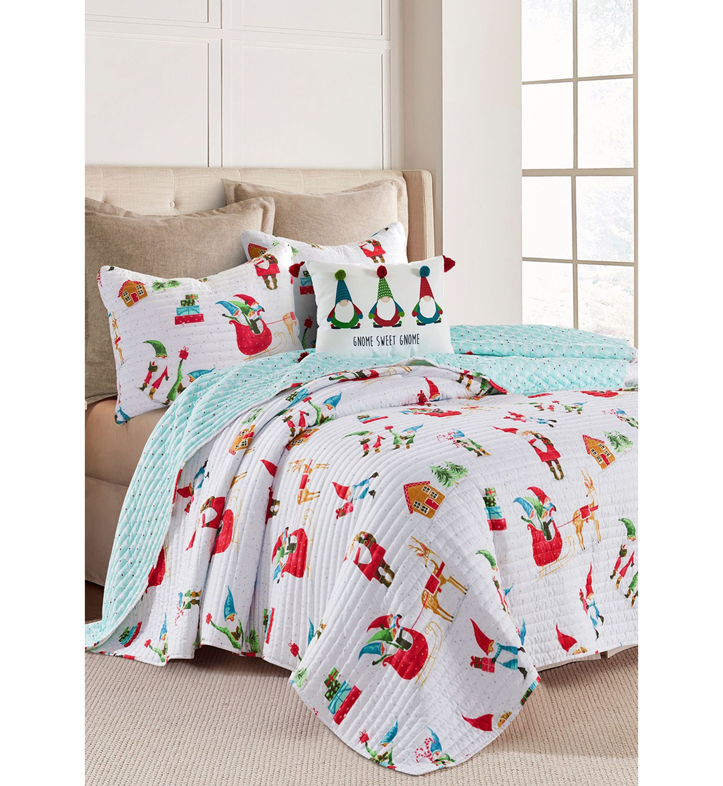 Gnome for the Holidays White Twin Quilt