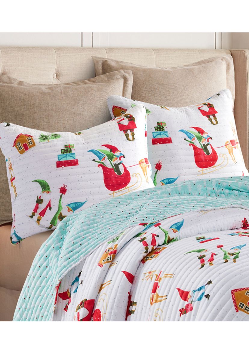 Gnome for the Holidays White Twin Quilt