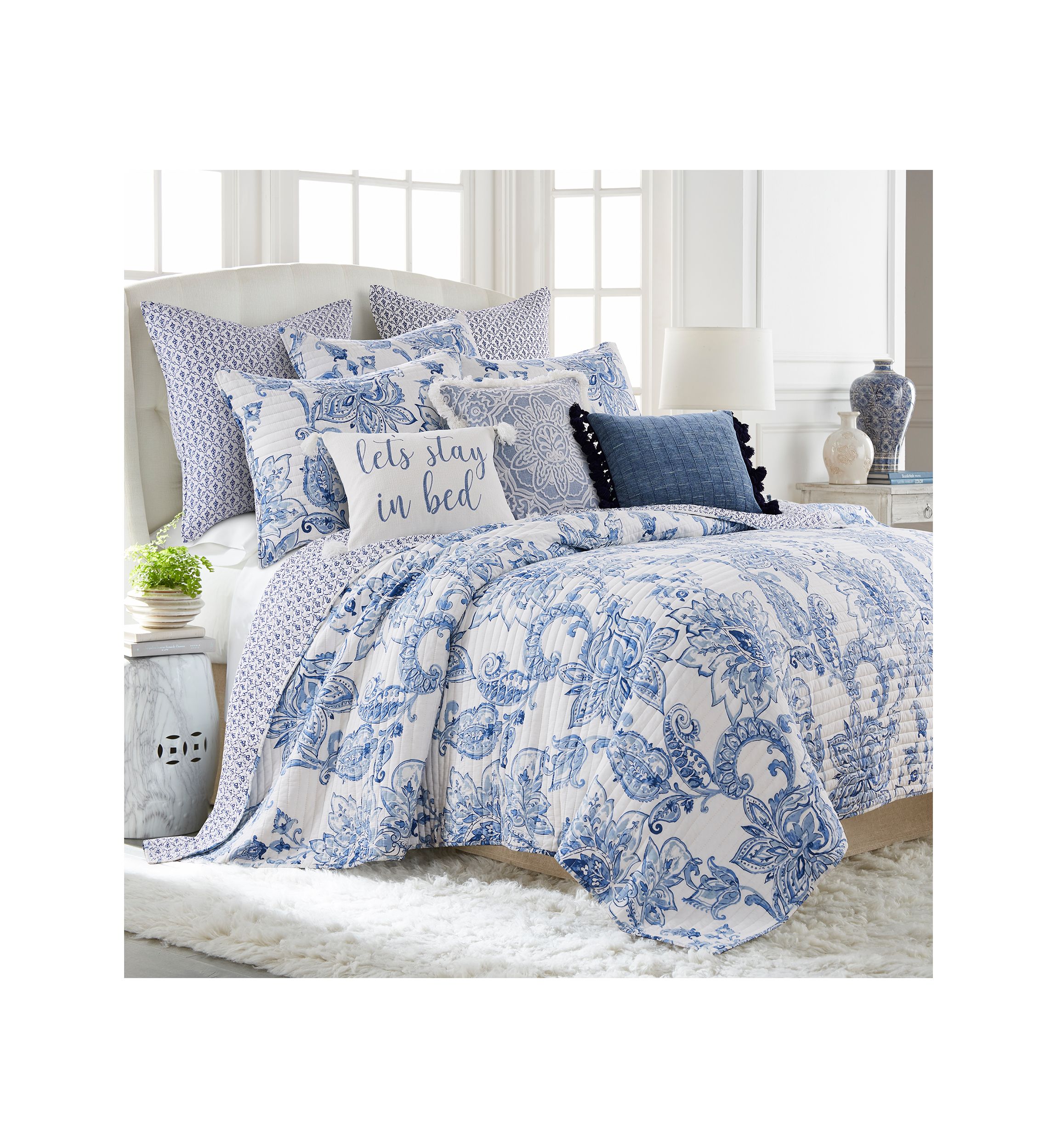  Bennett Tassel Pillow 