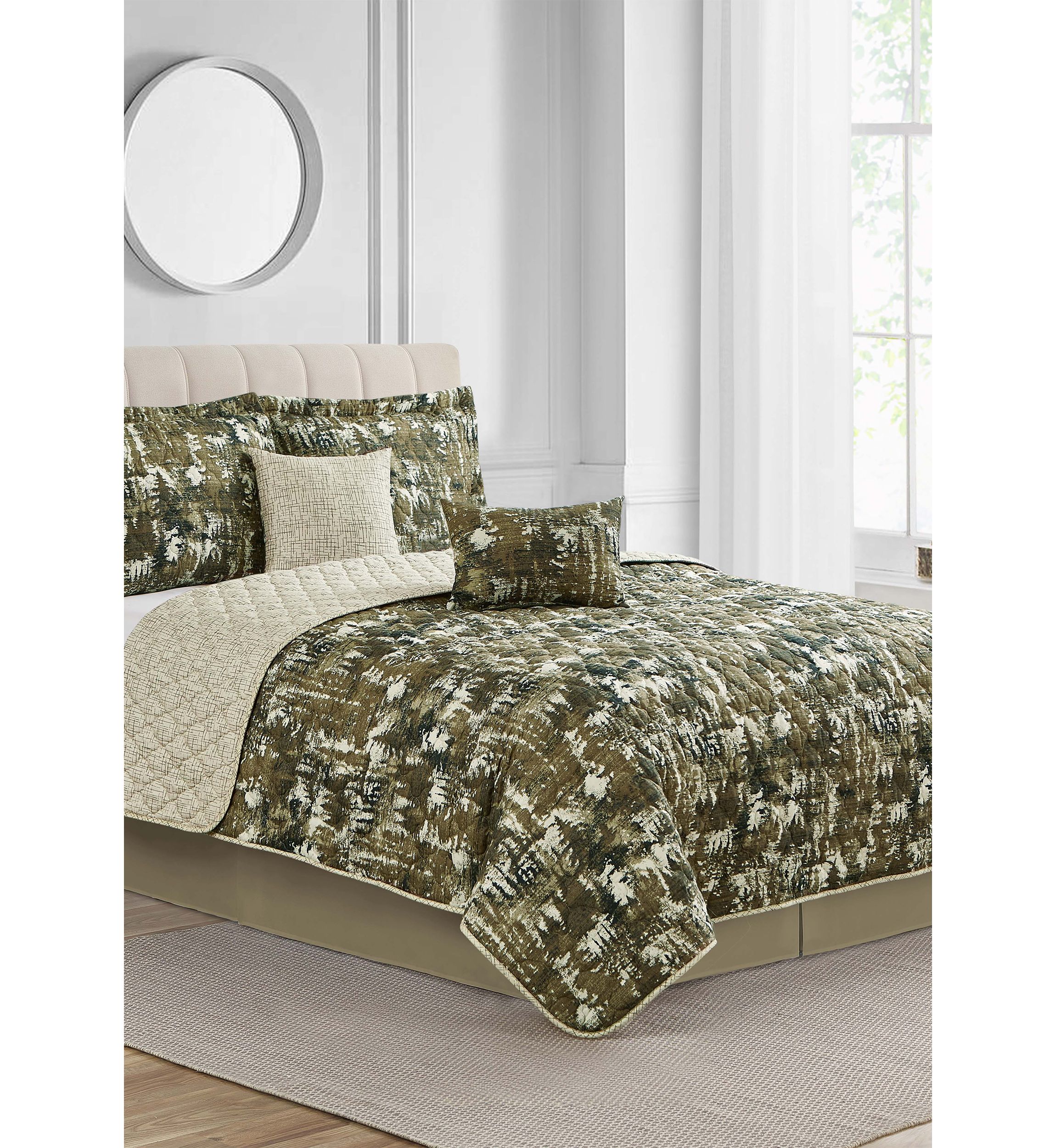 Tree Camo Reversible  Quilt Set 