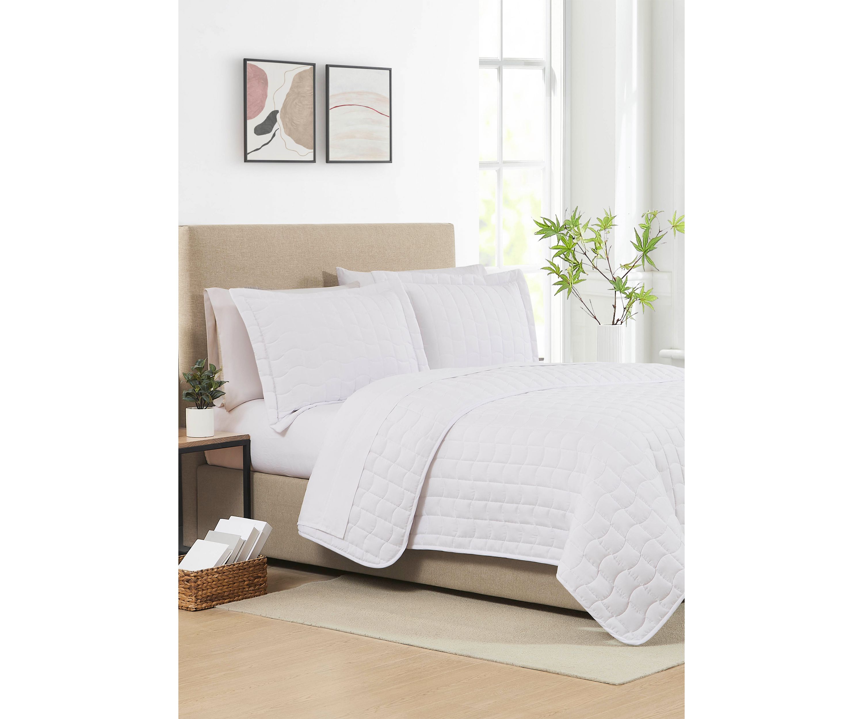 White Tile Pre Washed Quilt Set