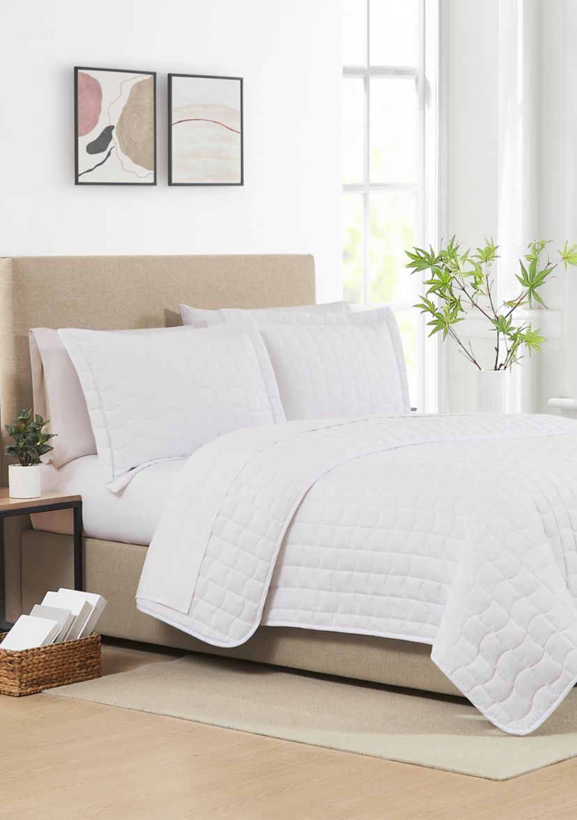 White Tile Pre Washed Quilt Set
