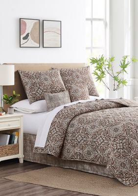 Modern. Southern. Home.™ Cassey Quilt Set | belk