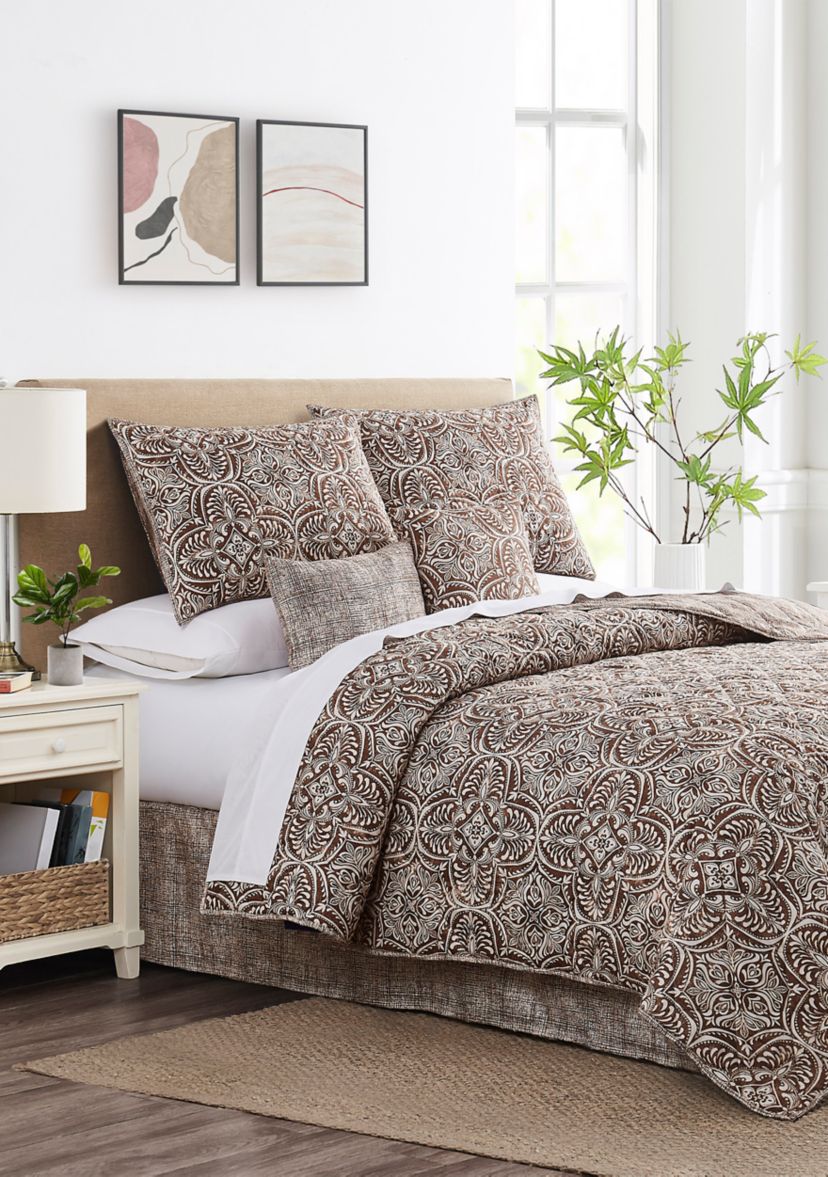 Cassey Quilt Set