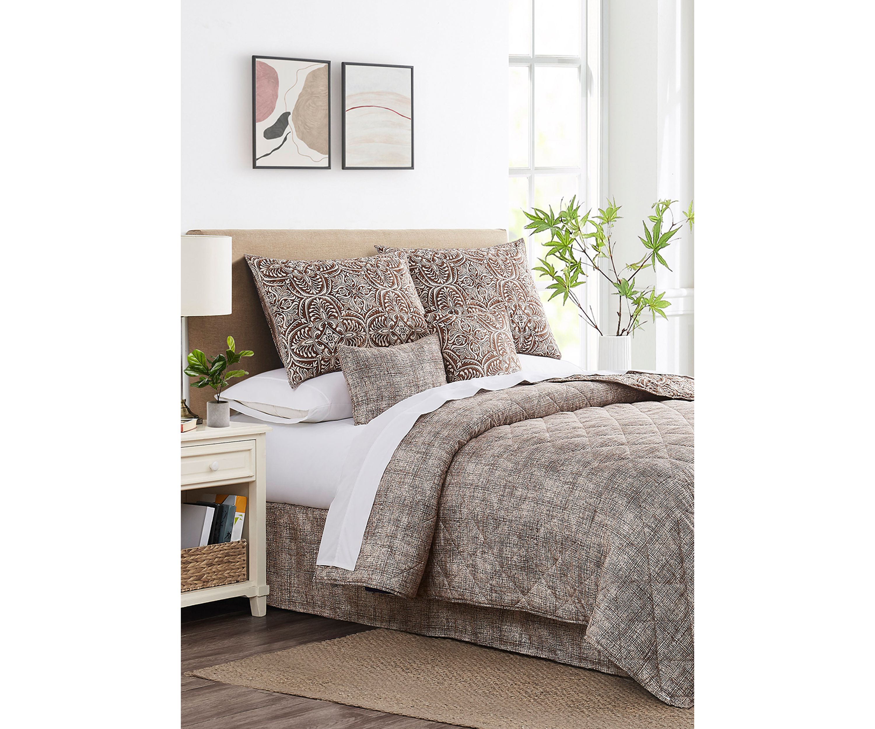 Cassey Quilt Set