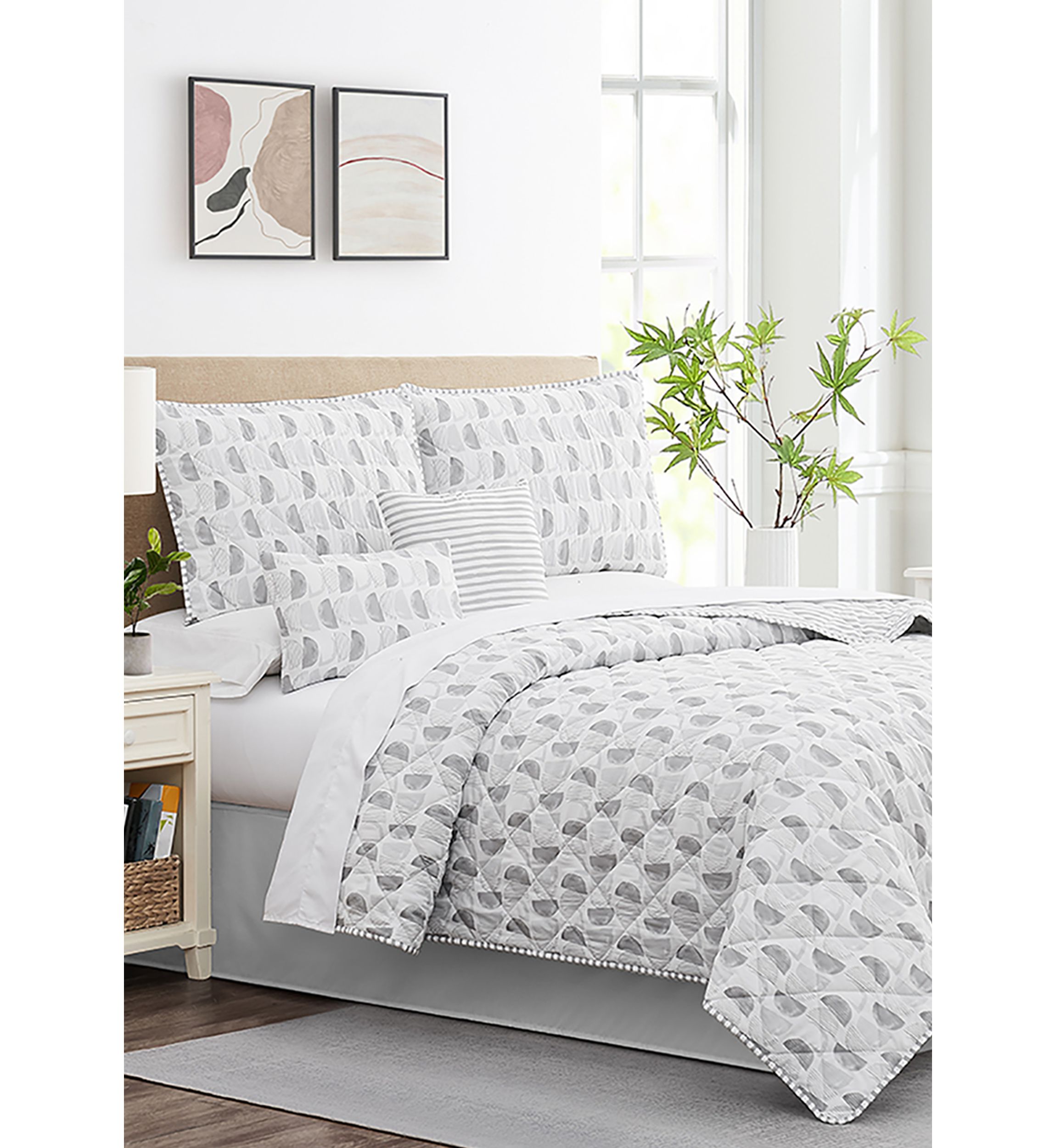 Gray Watercolor Half Circle Quilt Set