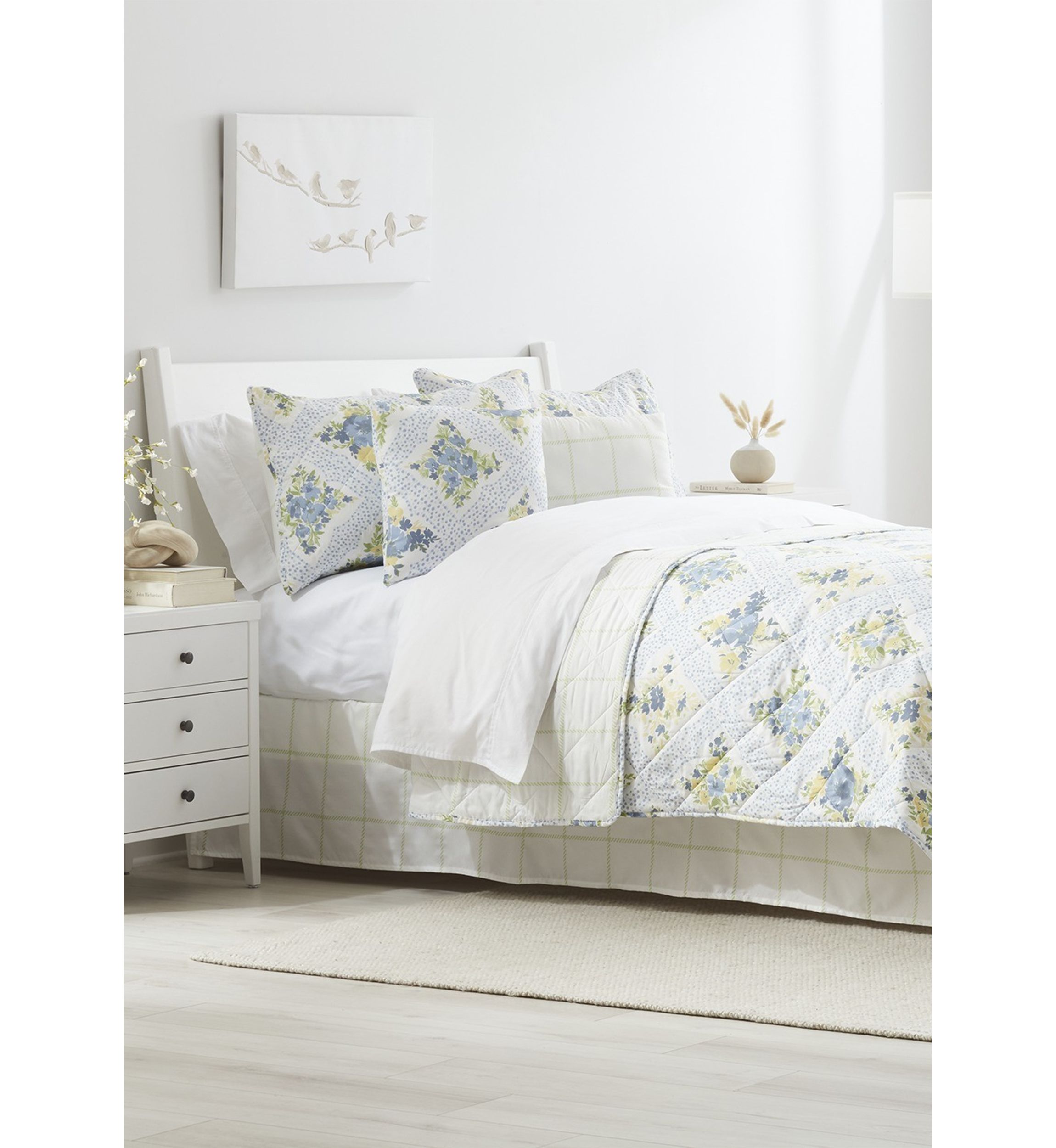 Spring Bloom Quilt Set