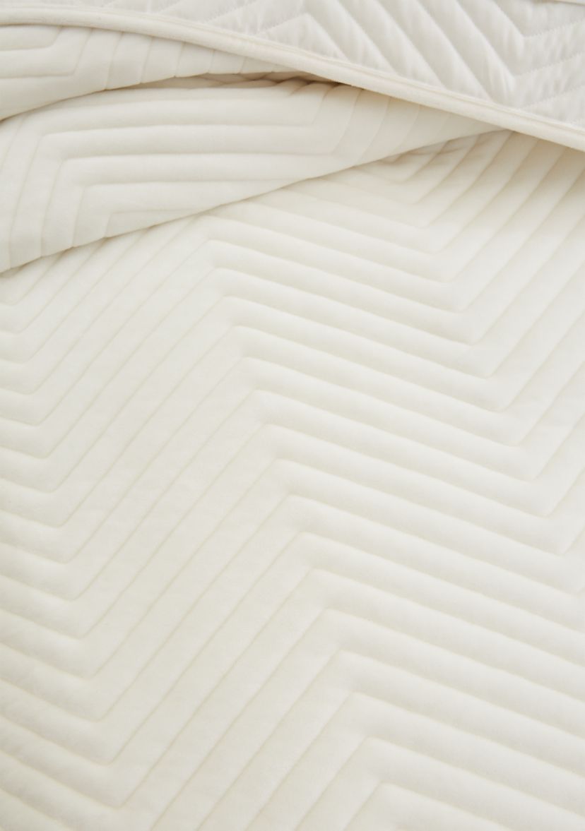 Chevron Velvet Quilt Set