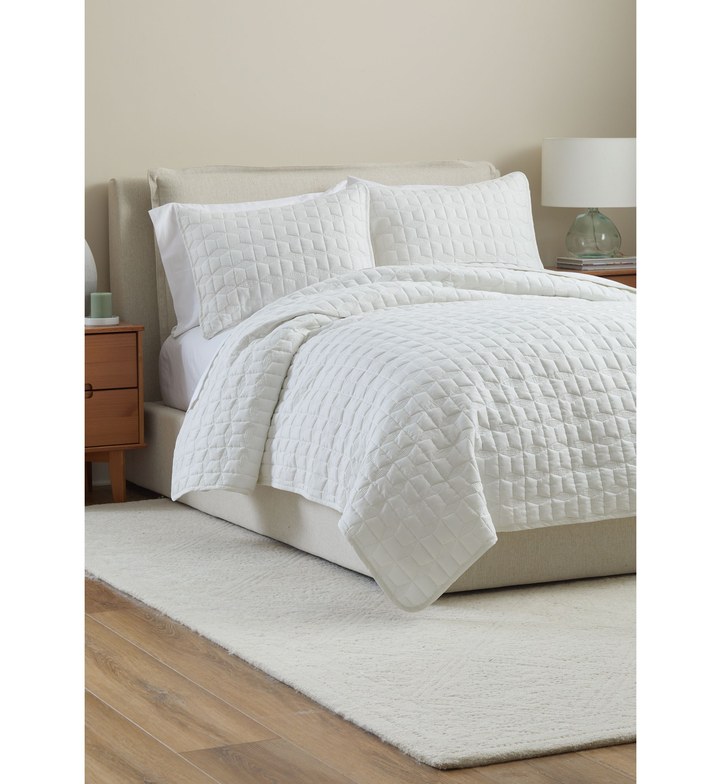 Diamond Block Embroidered Quilt 3-Piece Set