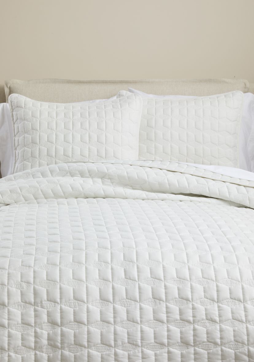 Diamond Block Embroidered Quilt 3-Piece Set